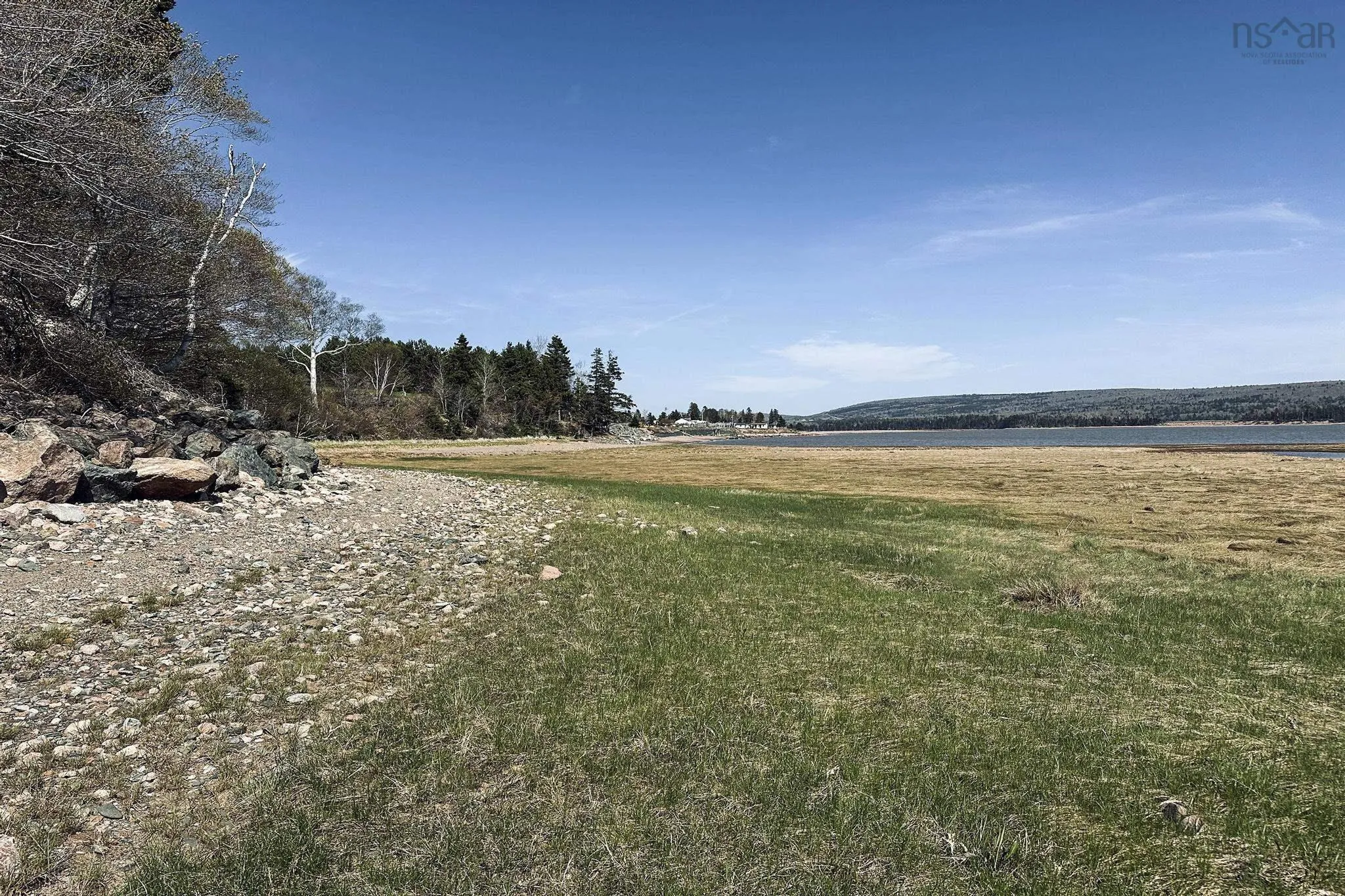 432 Hwy 2, Lower Five Islands, NS B0M 1N0, 2 Bedrooms Bedrooms, ,1 BathroomBathrooms,Residential,For Sale,Hwy 2,202511753