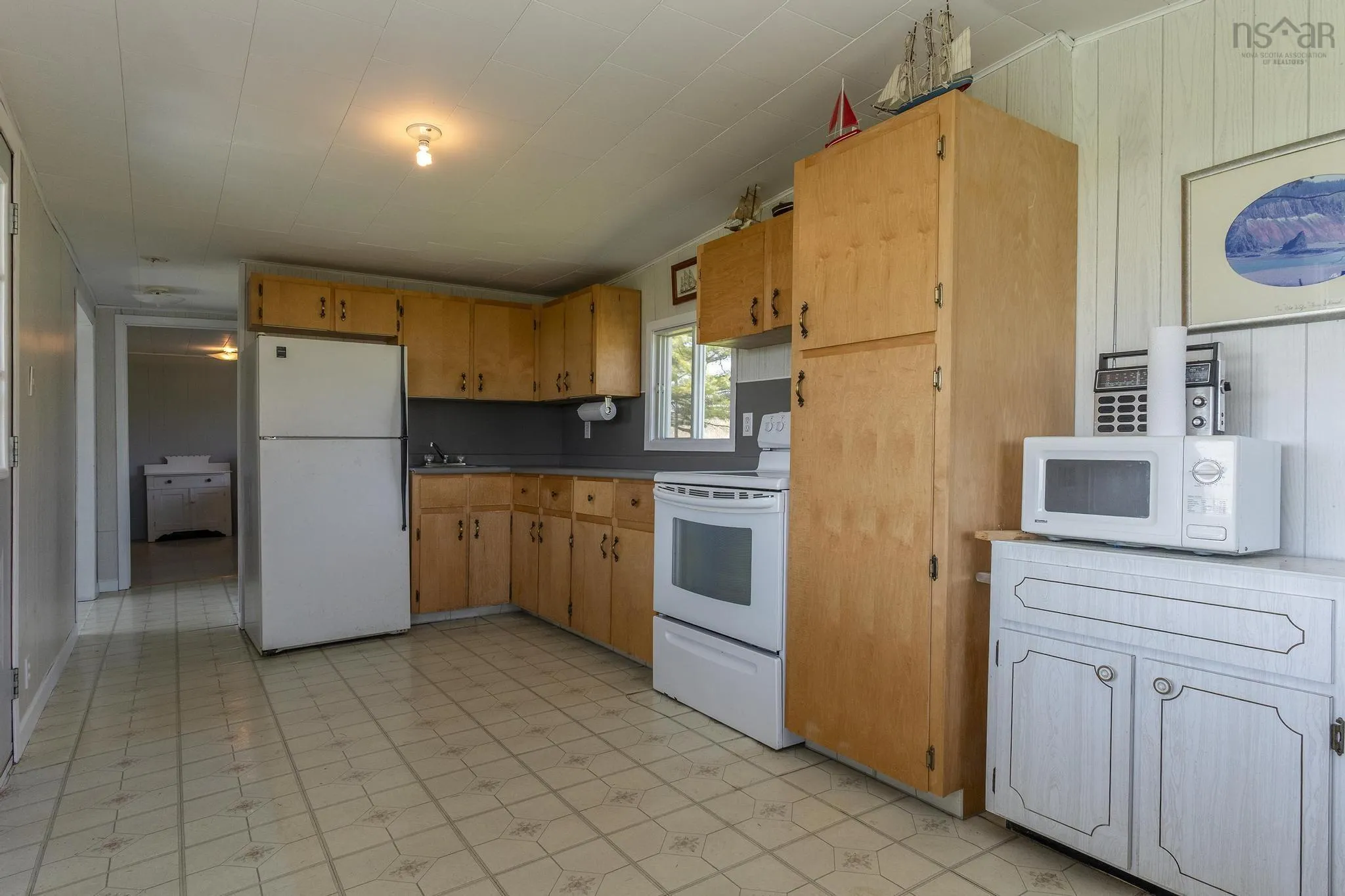 432 Hwy 2, Lower Five Islands, NS B0M 1N0, 2 Bedrooms Bedrooms, ,1 BathroomBathrooms,Residential,For Sale,Hwy 2,202511753