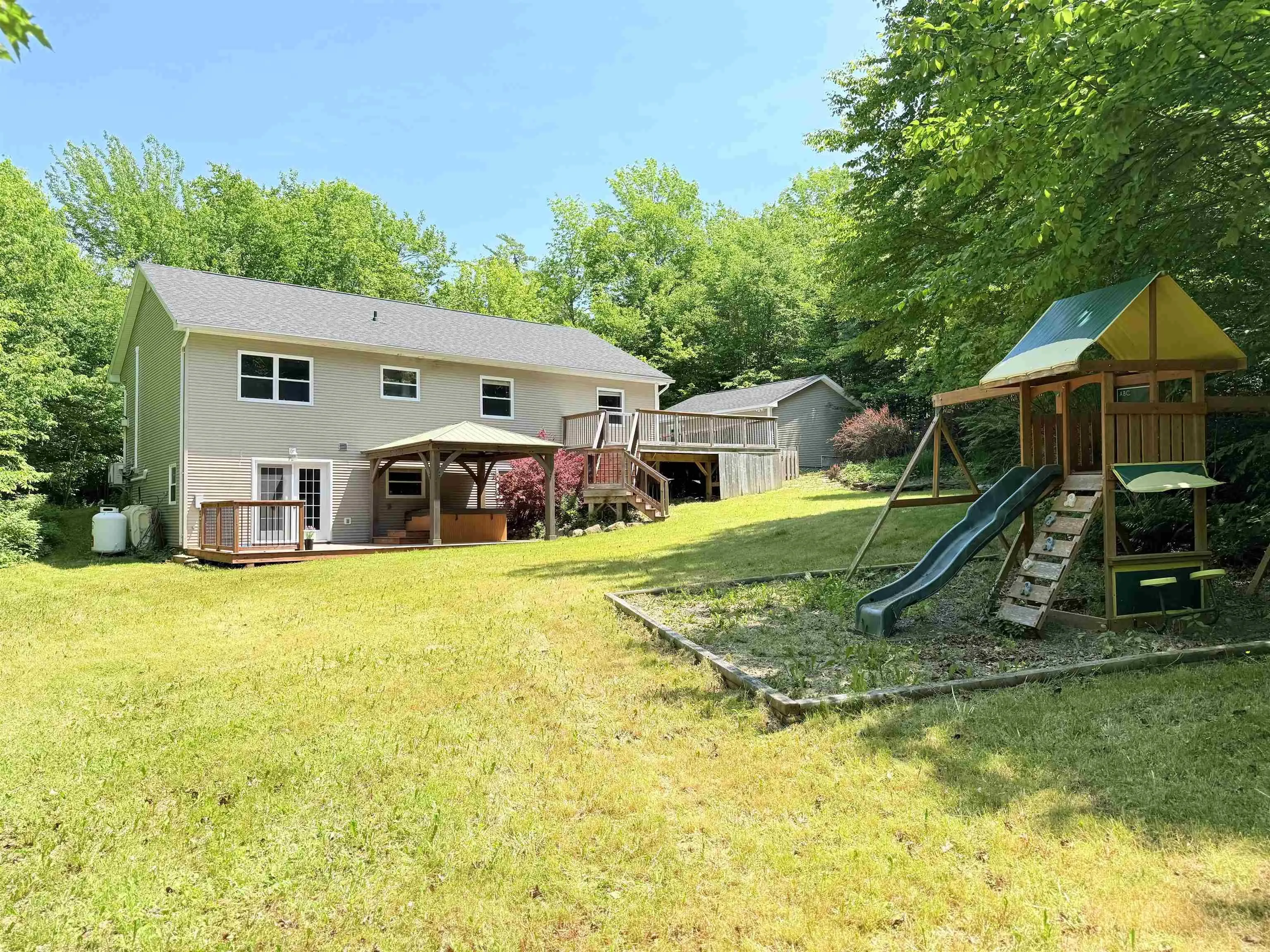 95 Birch Hill Run, Upper Sackville Ns B4e 3g8, 5 Bedrooms Bedrooms, ,3 BathroomsBathrooms,Residential,For Sale,Birch Hill,202508267