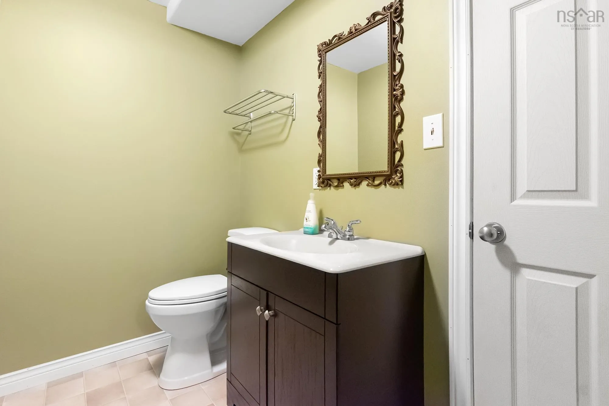 19 Walker Street, Lake Echo, NS B3E 1M4, 4 Bedrooms Bedrooms, ,2 BathroomsBathrooms,Residential,For Sale,Walker,202523289
