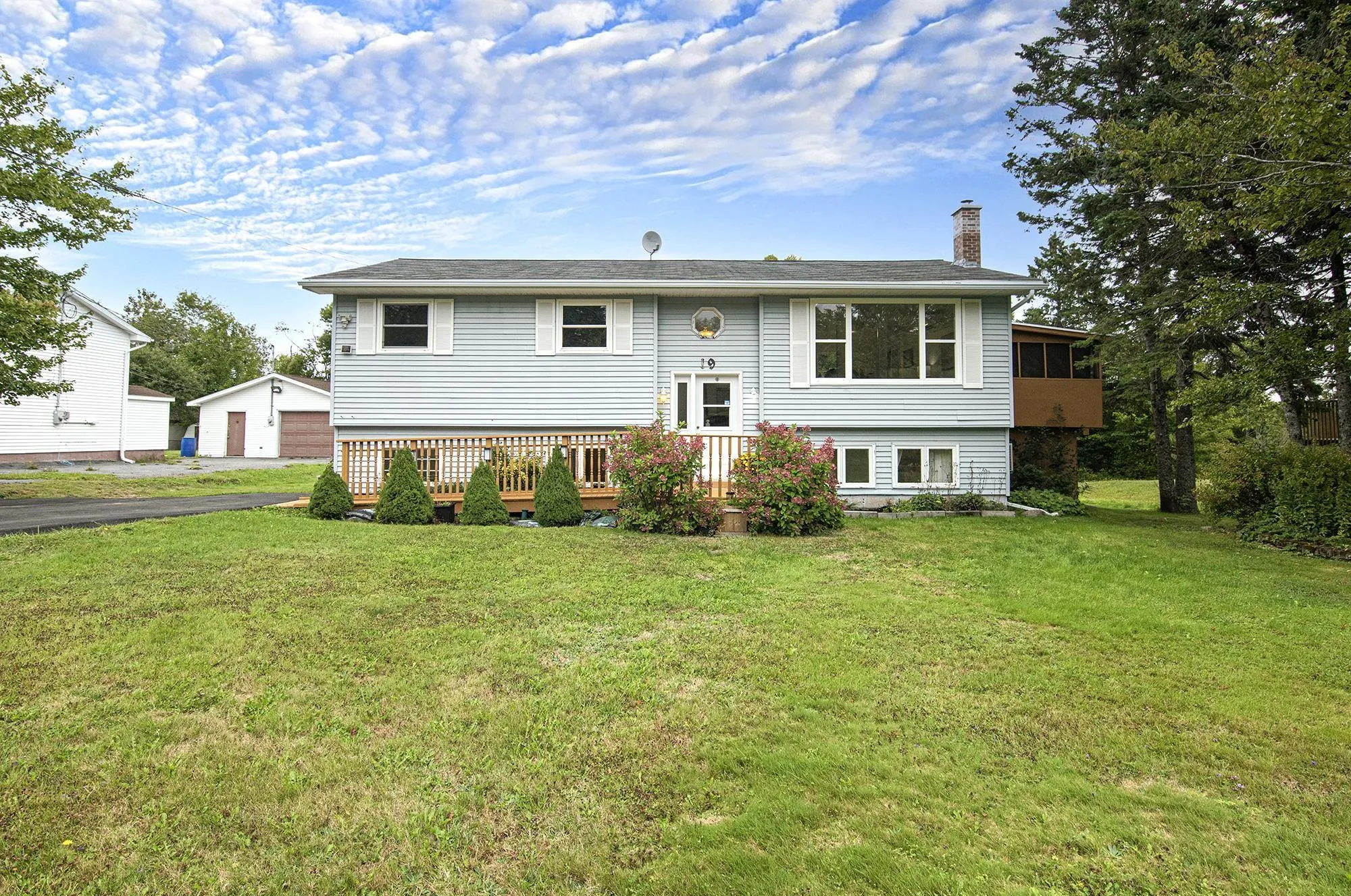 19 Walker Street, Lake Echo, NS B3E 1M4, 4 Bedrooms Bedrooms, ,2 BathroomsBathrooms,Residential,For Sale,Walker,202523289