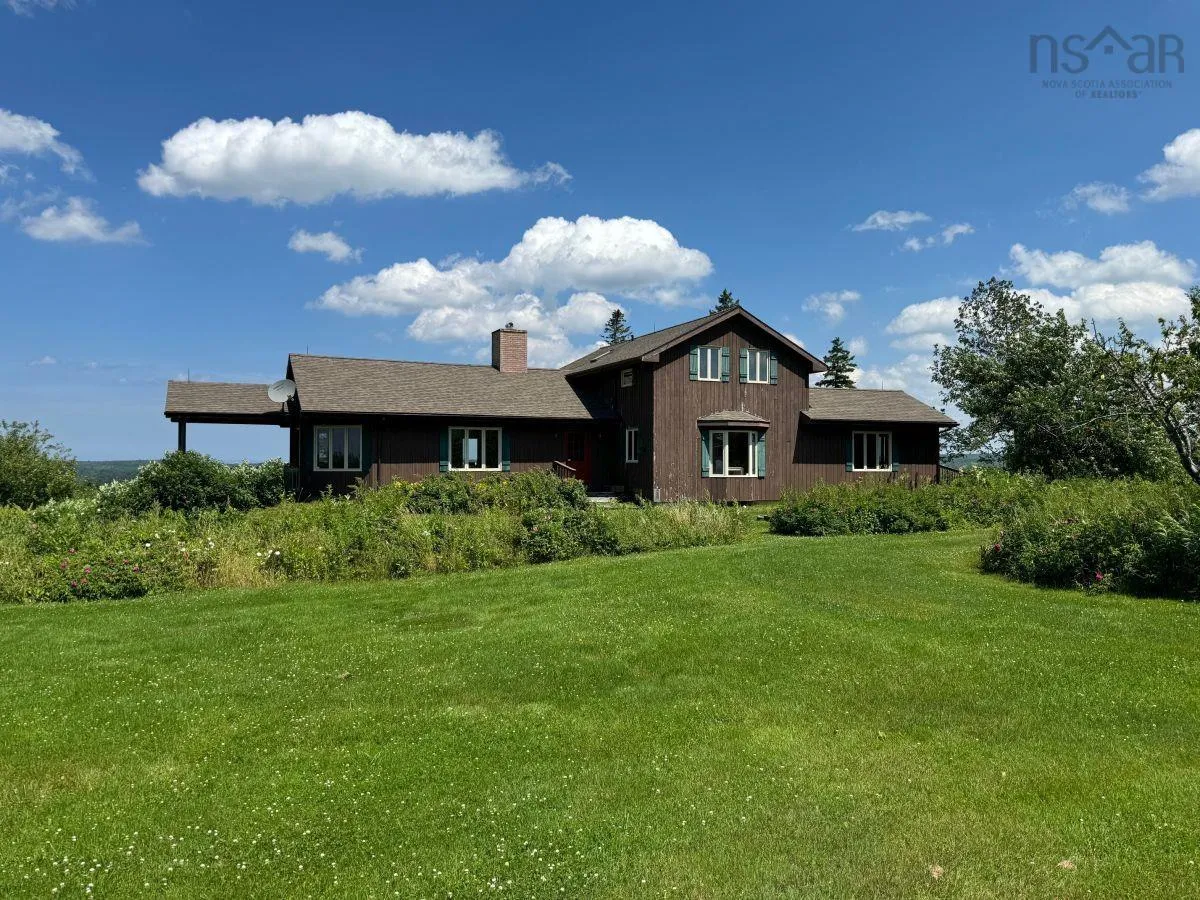172 Melanson Road, Pomquet Ns B2g 2l4, 4 Bedrooms Bedrooms, ,3 BathroomsBathrooms,Farm,For Sale,Melanson,202502005