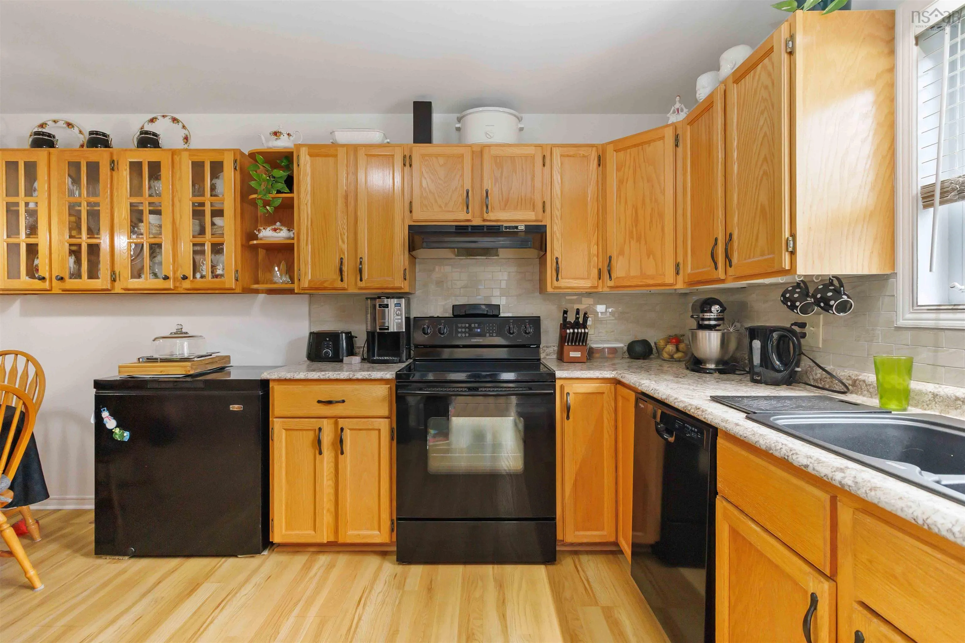 16 Geovex Court, Dartmouth, NS B2X 3T1, 3 Bedrooms Bedrooms, ,3 BathroomsBathrooms,Residential,For Sale,Geovex,202523197