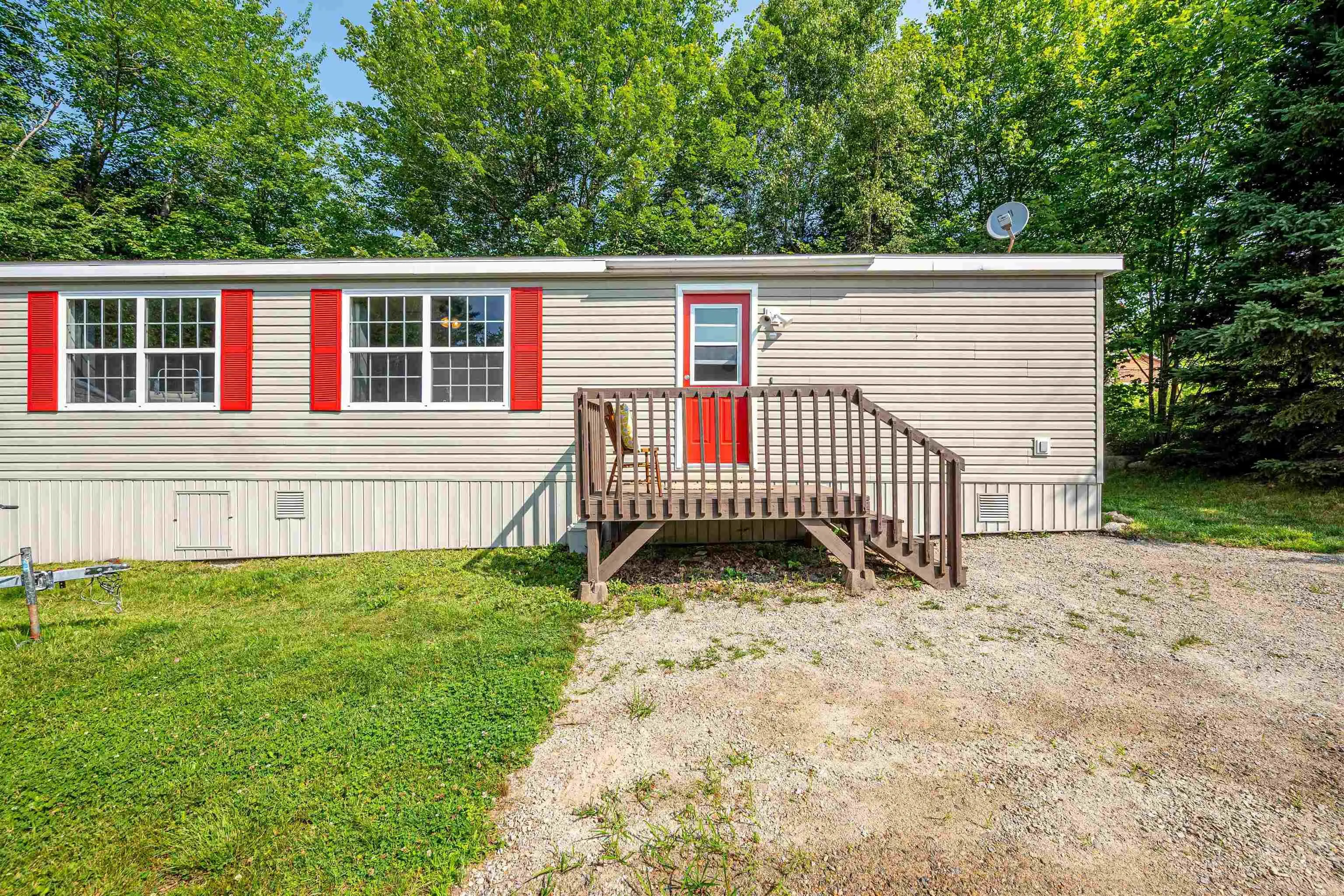 4 Lois Lane, Simms Settlement, NS B0J 1T0, 3 Bedrooms Bedrooms, ,1 BathroomBathrooms,Residential,For Sale,Lois,202518069