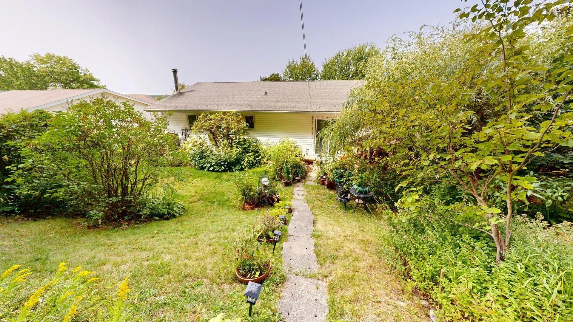 71 Riverview Crescent, Bedford, NS B4A 2X5, 4 Bedrooms Bedrooms, ,3 BathroomsBathrooms,Residential,For Sale,Riverview,202521325