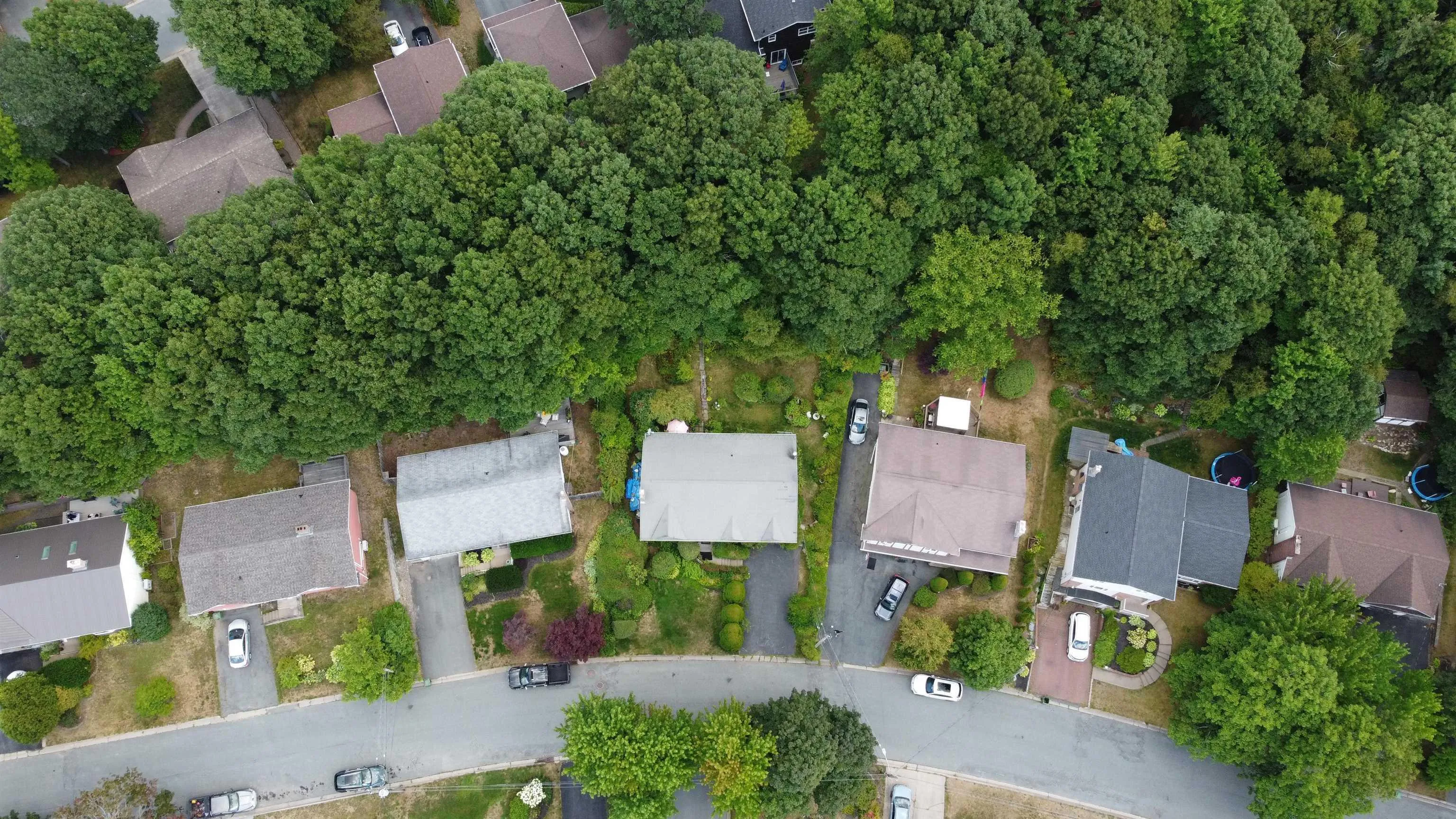 71 Riverview Crescent, Bedford, NS B4A 2X5, 4 Bedrooms Bedrooms, ,3 BathroomsBathrooms,Residential,For Sale,Riverview,202521325