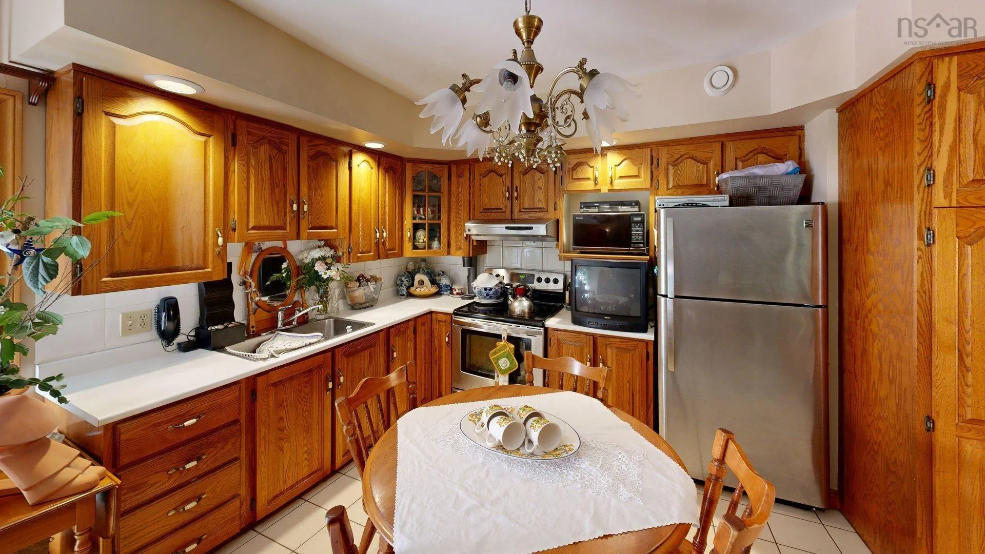 71 Riverview Crescent, Bedford, NS B4A 2X5, 4 Bedrooms Bedrooms, ,3 BathroomsBathrooms,Residential,For Sale,Riverview,202521325