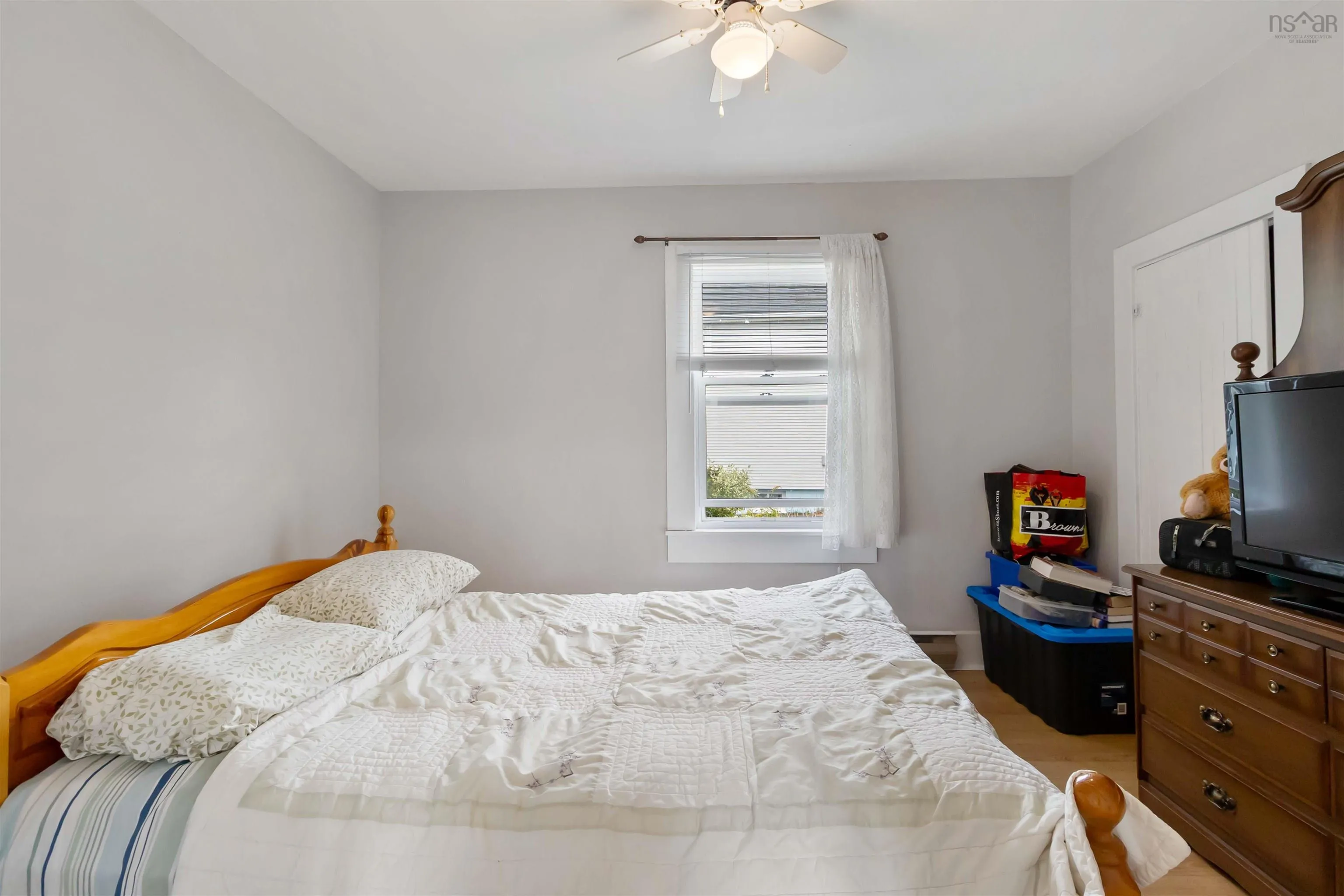 24 Woodlawn Road, Dartmouth, NS B2W 2R6, 2 Bedrooms Bedrooms, ,2 BathroomsBathrooms,Residential,For Sale,Woodlawn,202522993