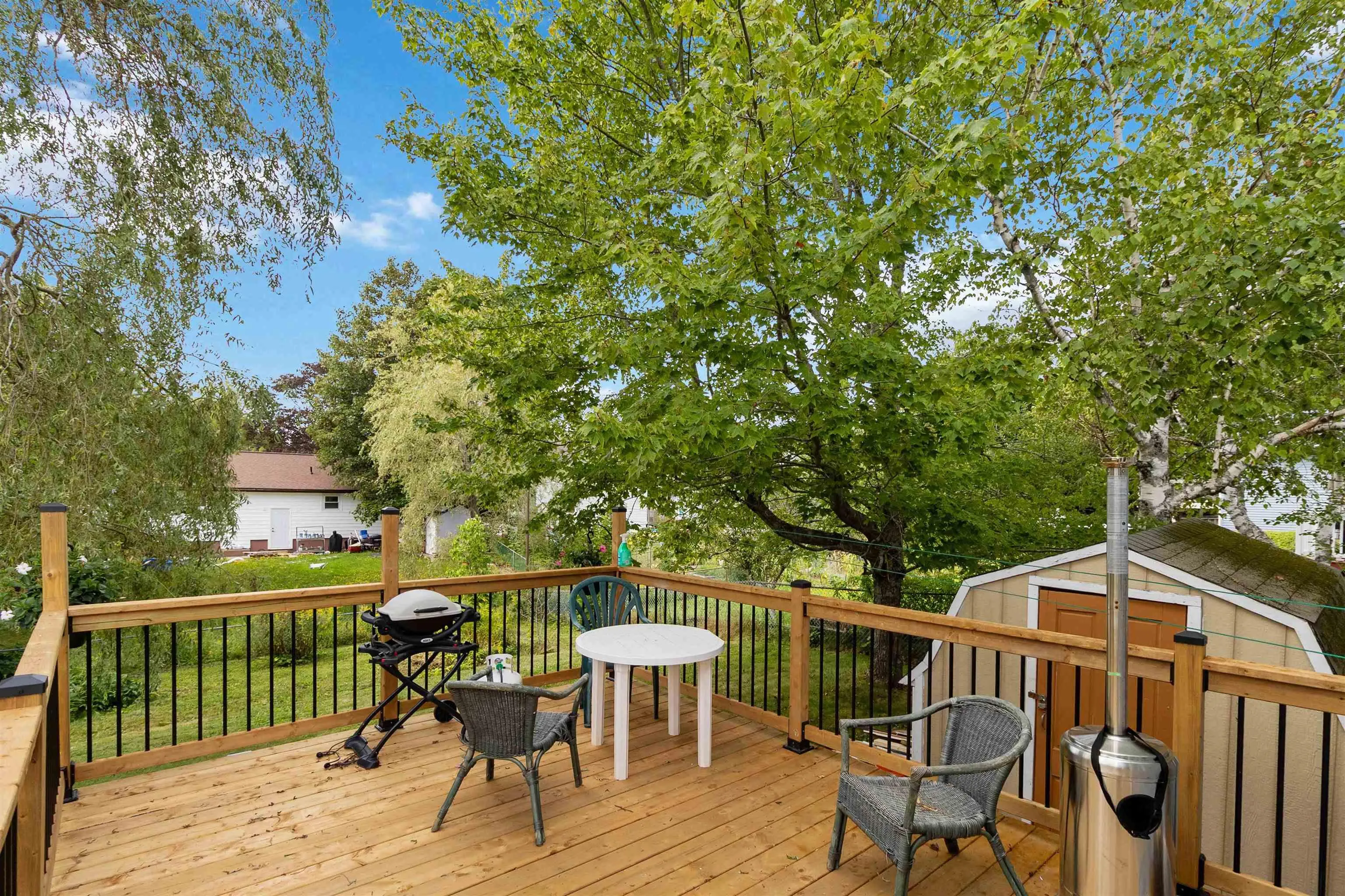 24 Woodlawn Road, Dartmouth, NS B2W 2R6, 2 Bedrooms Bedrooms, ,2 BathroomsBathrooms,Residential,For Sale,Woodlawn,202522993
