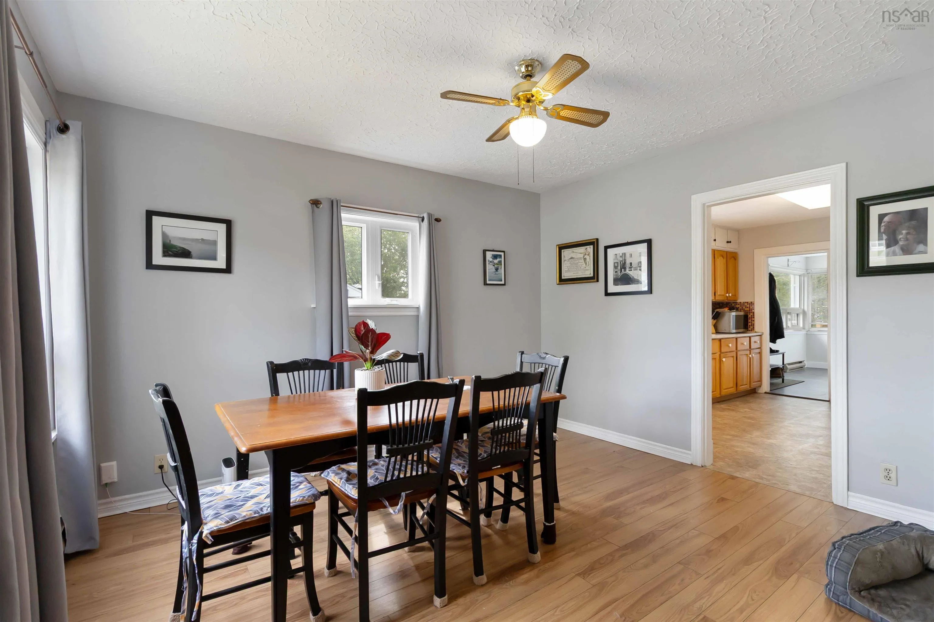 24 Woodlawn Road, Dartmouth, NS B2W 2R6, 2 Bedrooms Bedrooms, ,2 BathroomsBathrooms,Residential,For Sale,Woodlawn,202522993