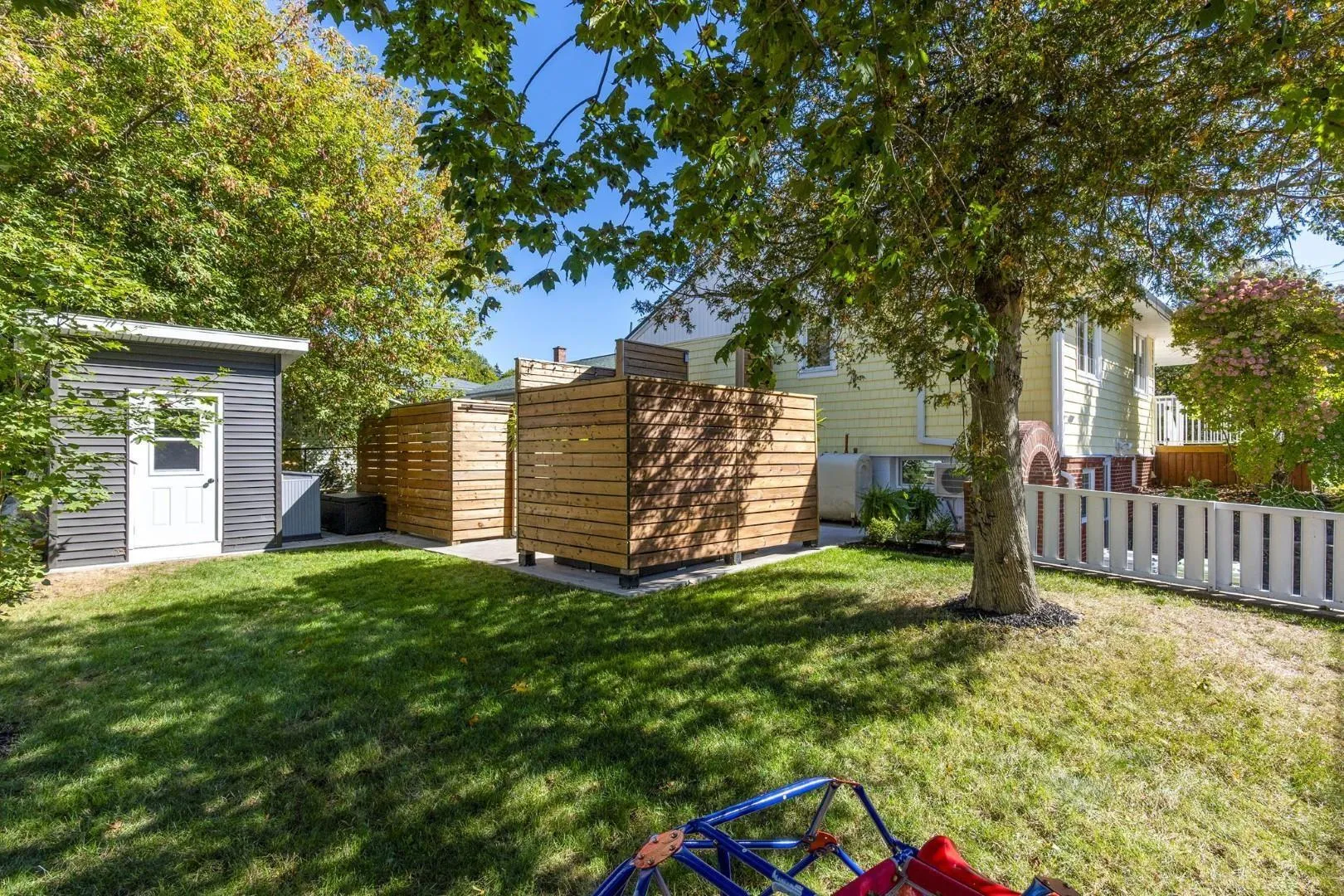 2 Ryland Avenue, Dartmouth, NS B3A 2G5, 3 Bedrooms Bedrooms, ,2 BathroomsBathrooms,Residential,For Sale,Ryland,202525412
