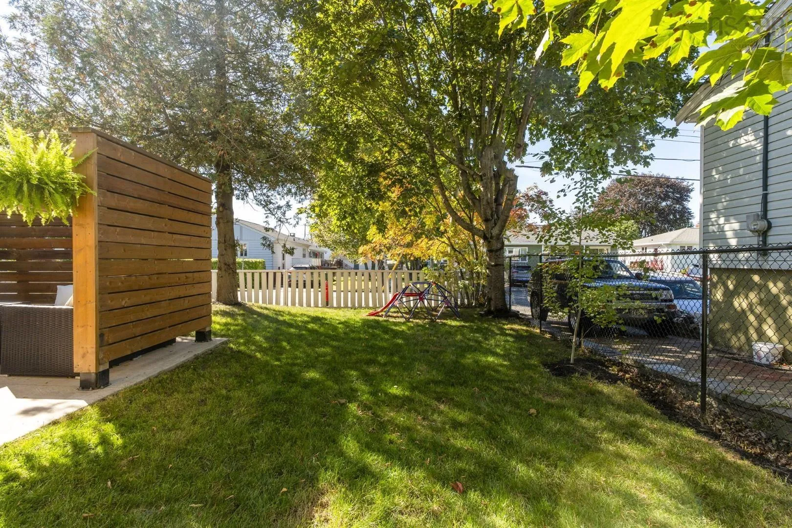 2 Ryland Avenue, Dartmouth, NS B3A 2G5, 3 Bedrooms Bedrooms, ,2 BathroomsBathrooms,Residential,For Sale,Ryland,202525412