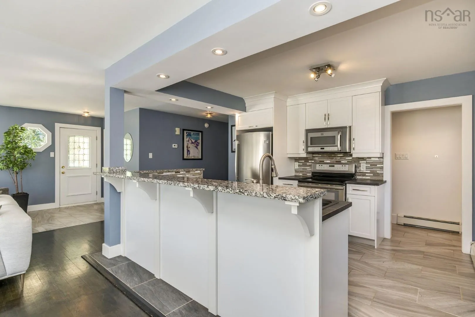 2 Ryland Avenue, Dartmouth, NS B3A 2G5, 3 Bedrooms Bedrooms, ,2 BathroomsBathrooms,Residential,For Sale,Ryland,202525412