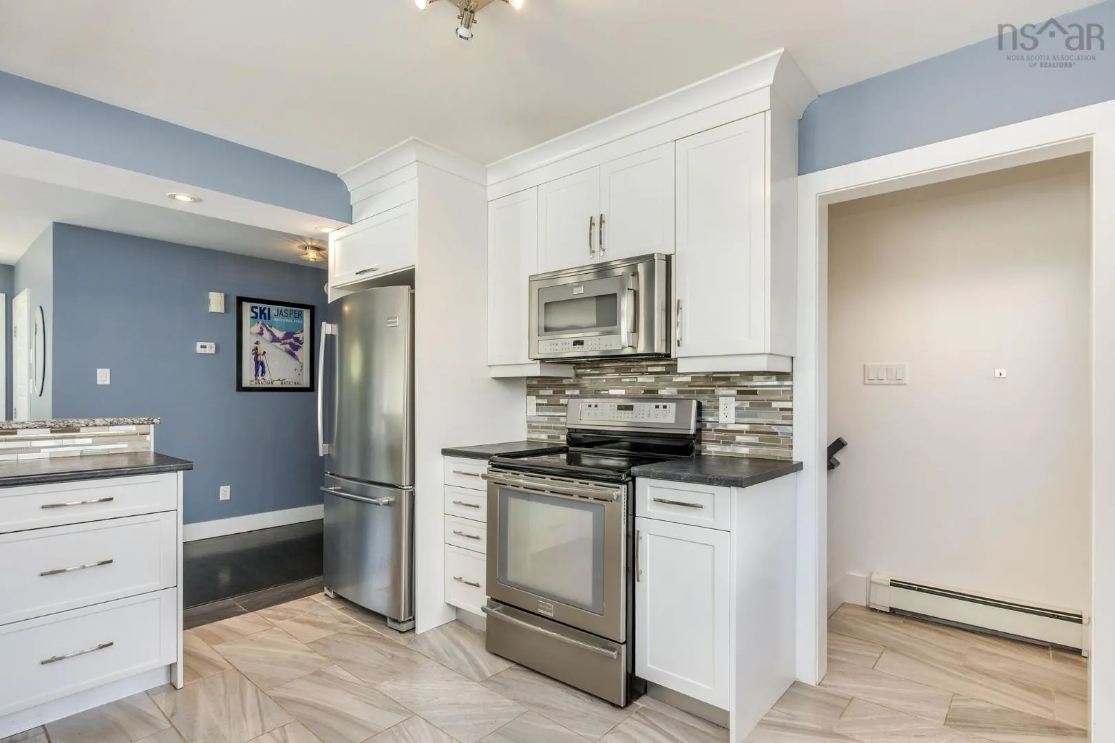 2 Ryland Avenue, Dartmouth, NS B3A 2G5, 3 Bedrooms Bedrooms, ,2 BathroomsBathrooms,Residential,For Sale,Ryland,202525412