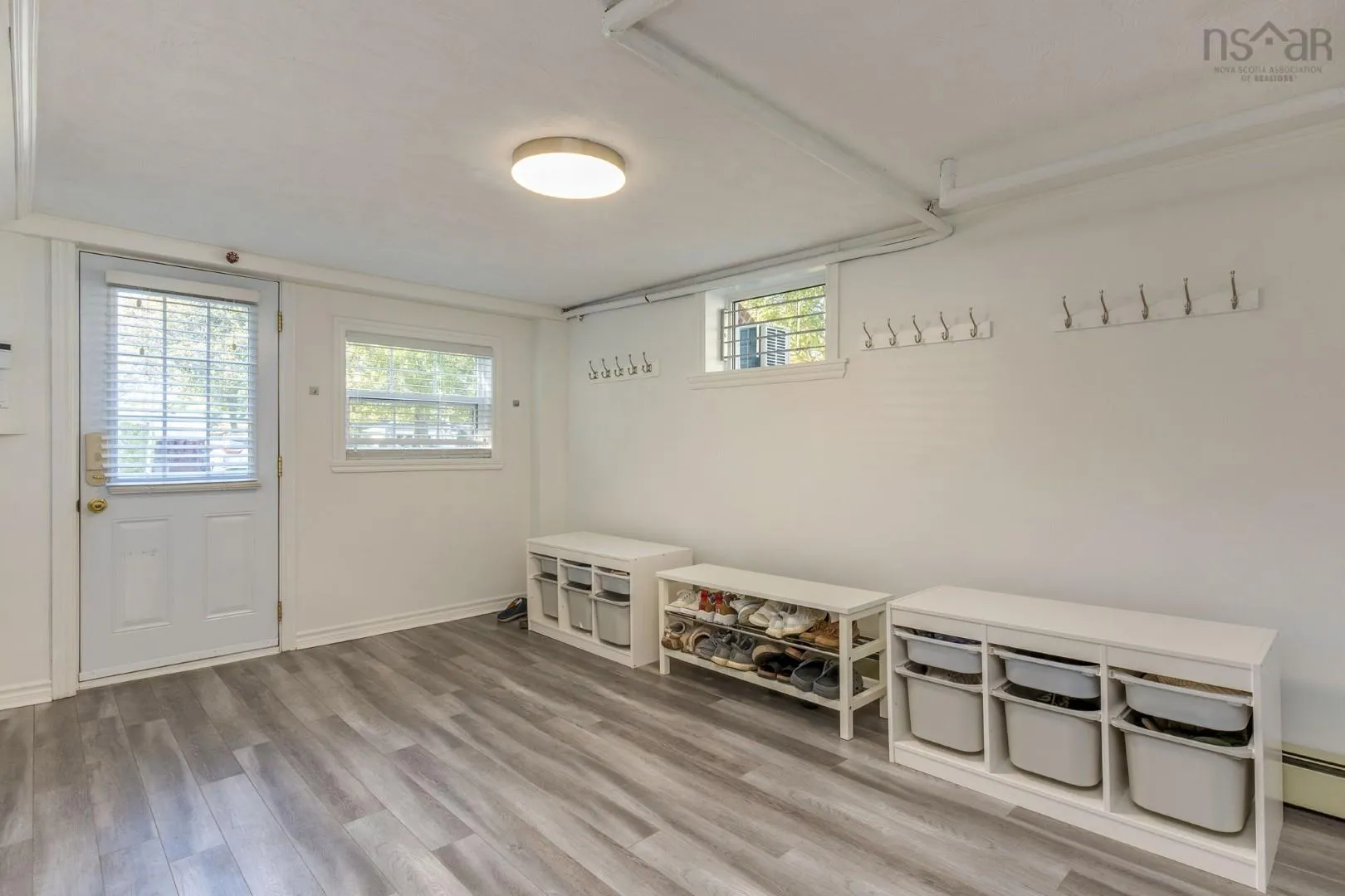 2 Ryland Avenue, Dartmouth, NS B3A 2G5, 3 Bedrooms Bedrooms, ,2 BathroomsBathrooms,Residential,For Sale,Ryland,202525412