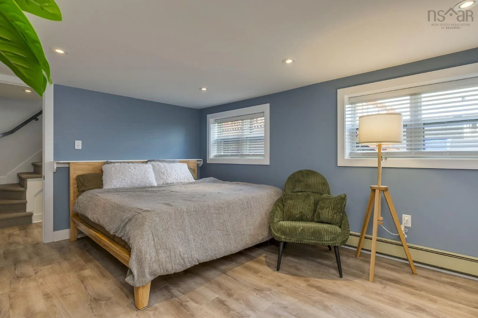 2 Ryland Avenue, Dartmouth, NS B3A 2G5, 3 Bedrooms Bedrooms, ,2 BathroomsBathrooms,Residential,For Sale,Ryland,202525412
