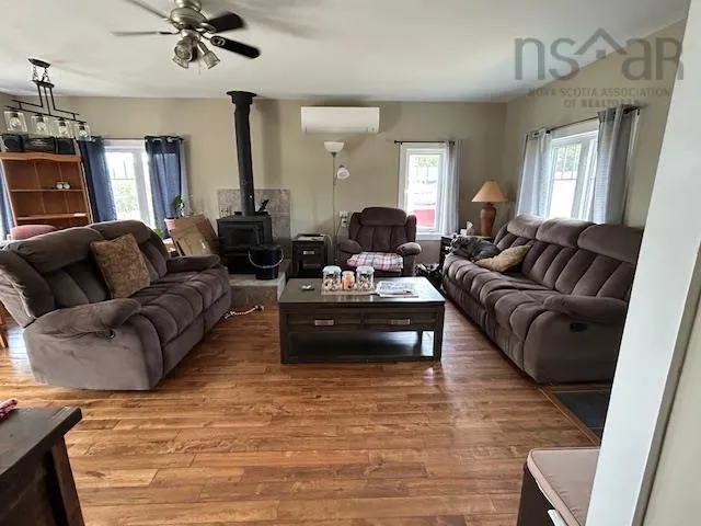 739 Feltzen South Road, Feltzen South, NS B0J 2X0, 2 Bedrooms Bedrooms, ,2 BathroomsBathrooms,Residential,For Sale,Feltzen South,202521384