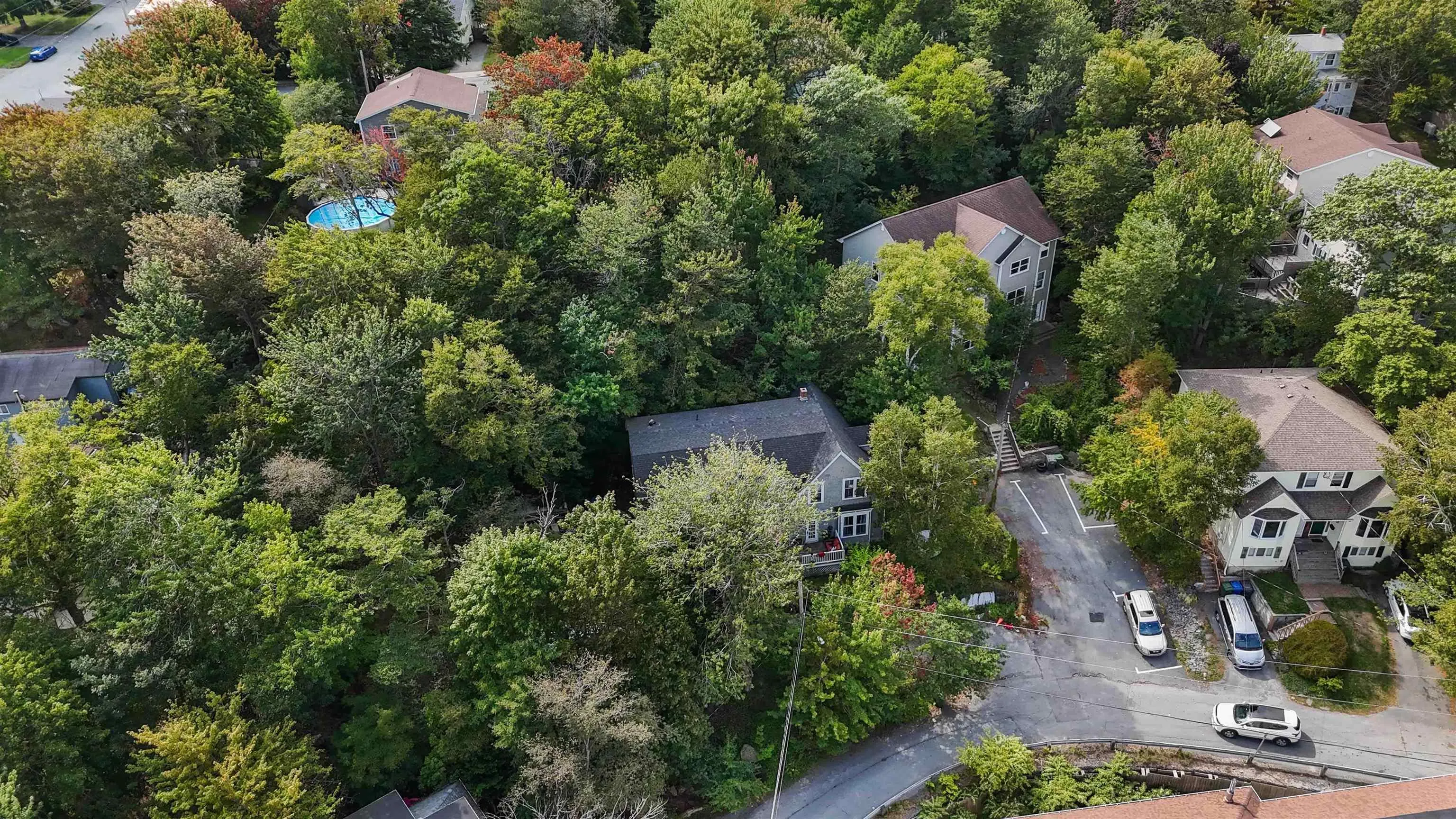 24 Northumberland Lane, Halifax, NS B3M 1R7, 6 Bedrooms Bedrooms, ,5 BathroomsBathrooms,Residential,For Sale,Northumberland,202524354