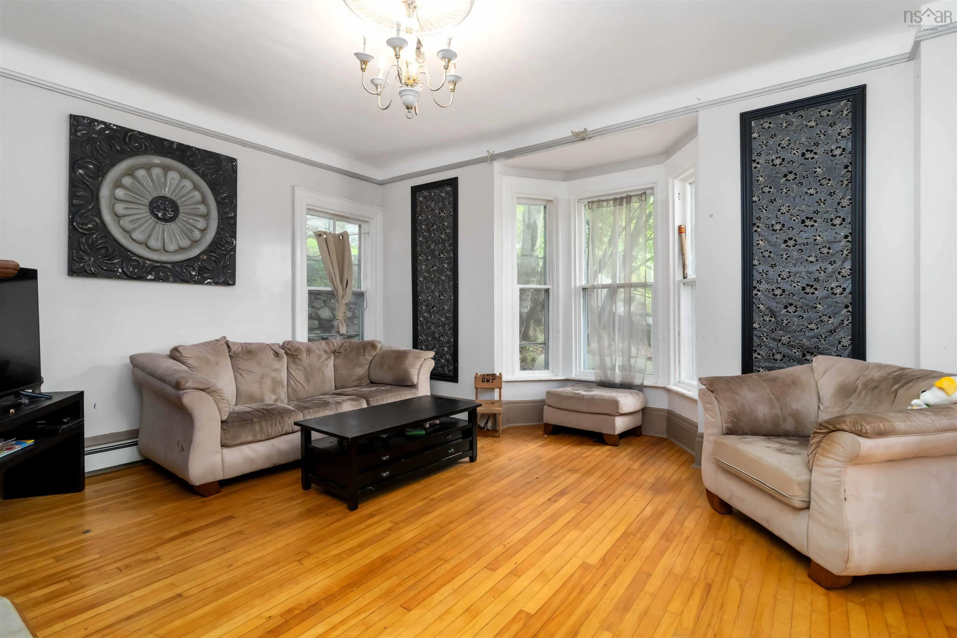 24 Northumberland Lane, Halifax, NS B3M 1R7, 6 Bedrooms Bedrooms, ,5 BathroomsBathrooms,Residential,For Sale,Northumberland,202524354