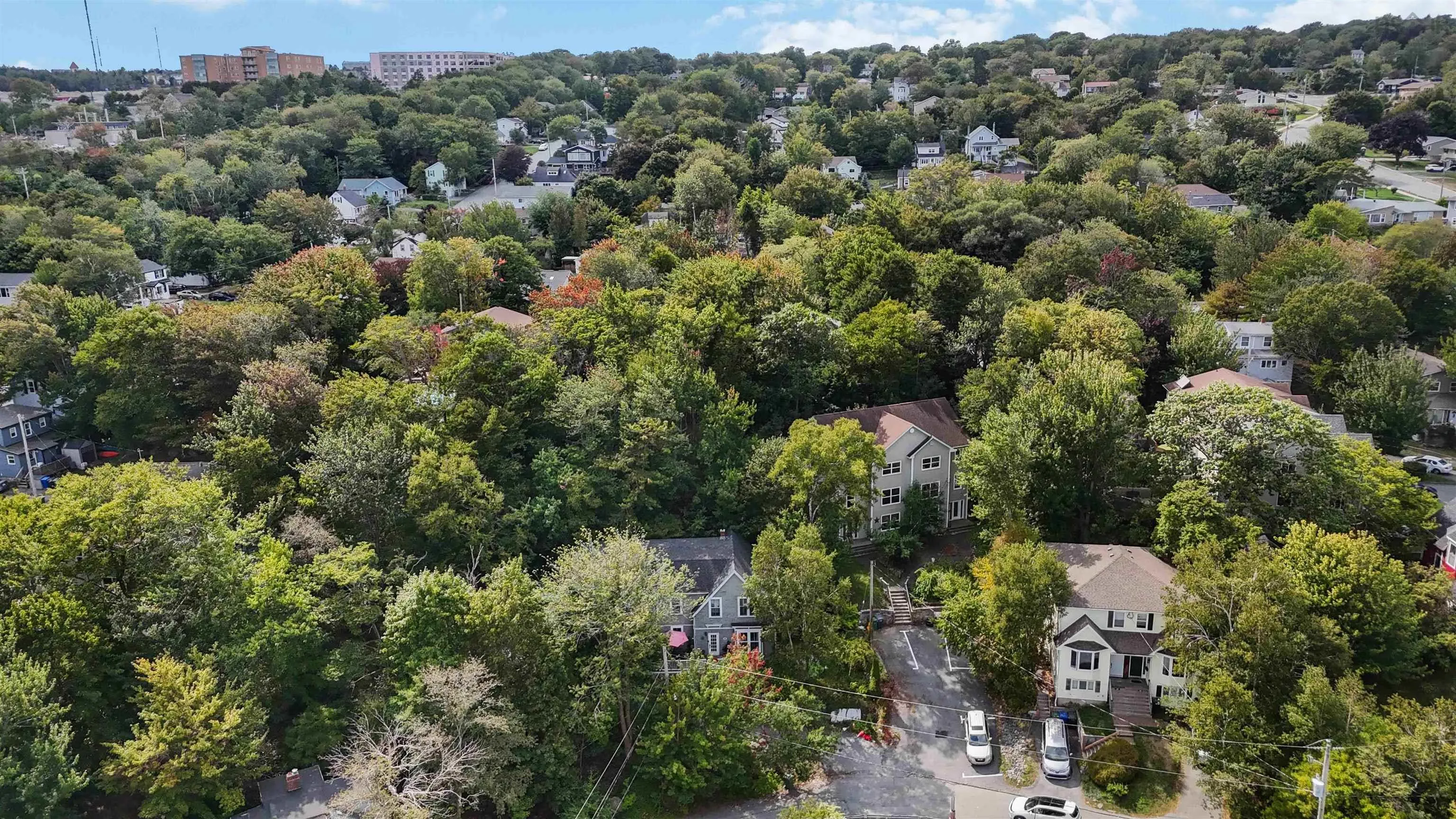 24 Northumberland Lane, Halifax, NS B3M 1R7, 6 Bedrooms Bedrooms, ,5 BathroomsBathrooms,Residential,For Sale,Northumberland,202524354