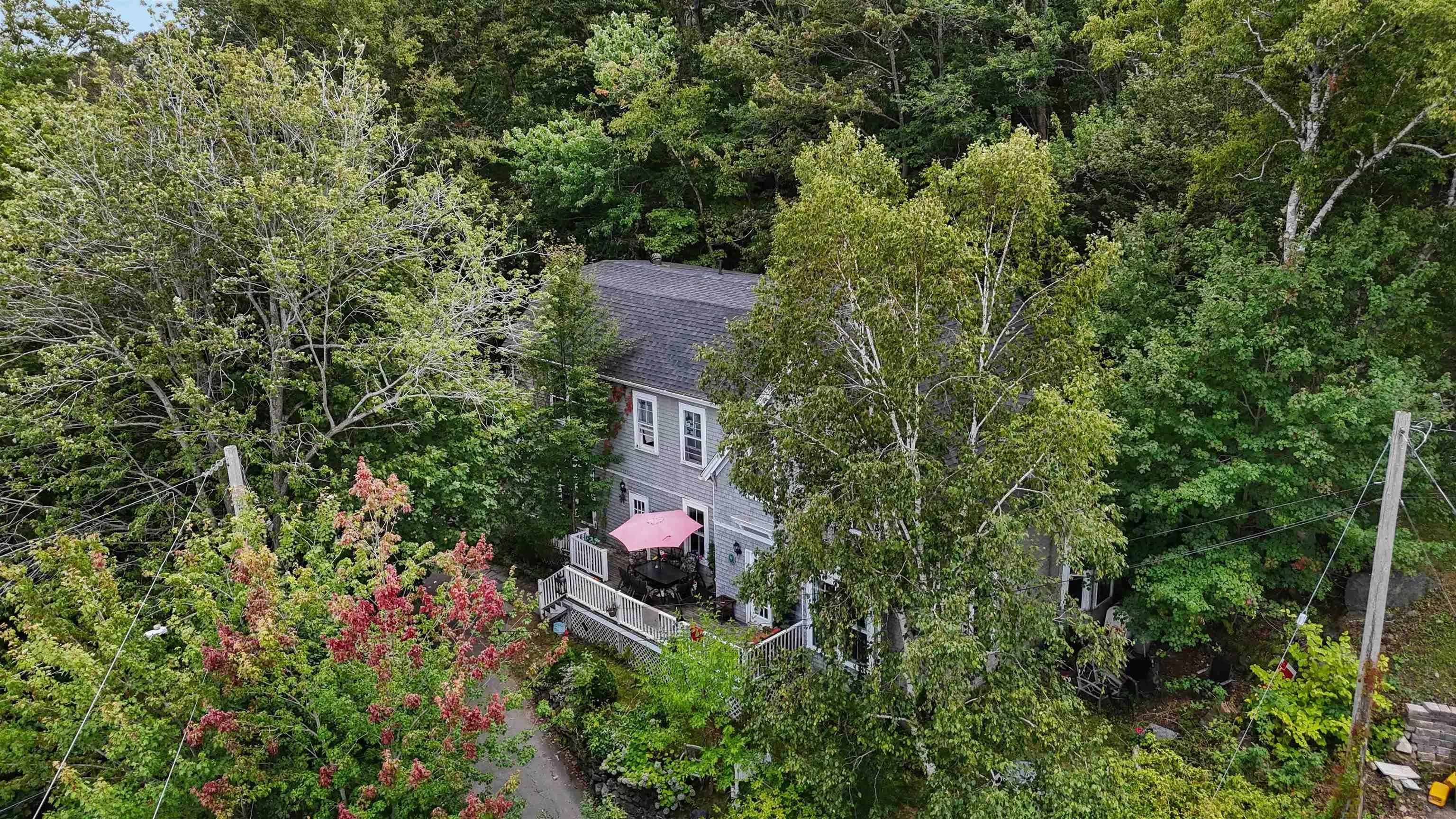 24 Northumberland Lane, Halifax, NS B3M 1R7, 6 Bedrooms Bedrooms, ,5 BathroomsBathrooms,Residential,For Sale,Northumberland,202524354