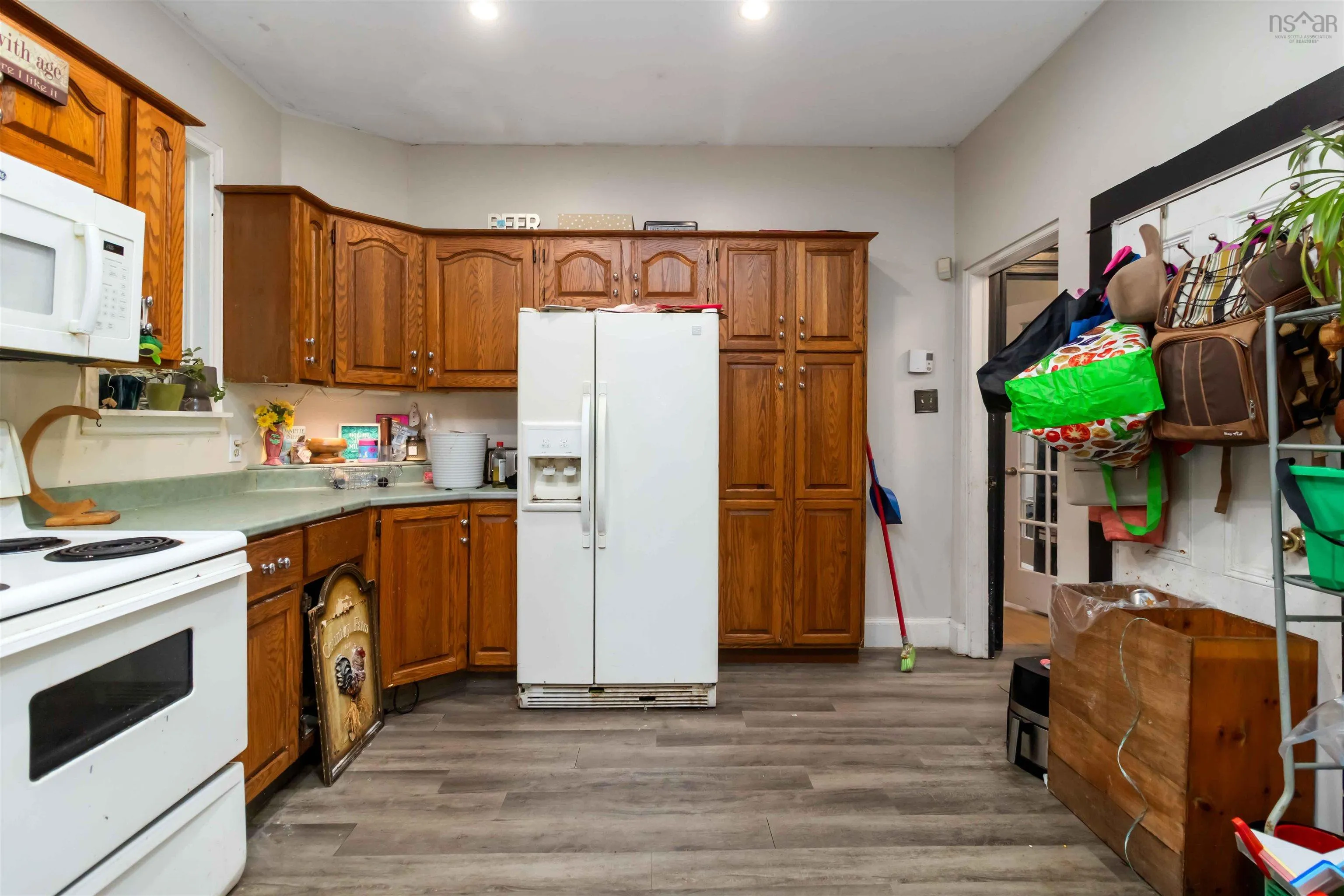 24 Northumberland Lane, Halifax, NS B3M 1R7, 6 Bedrooms Bedrooms, ,5 BathroomsBathrooms,Residential,For Sale,Northumberland,202524354
