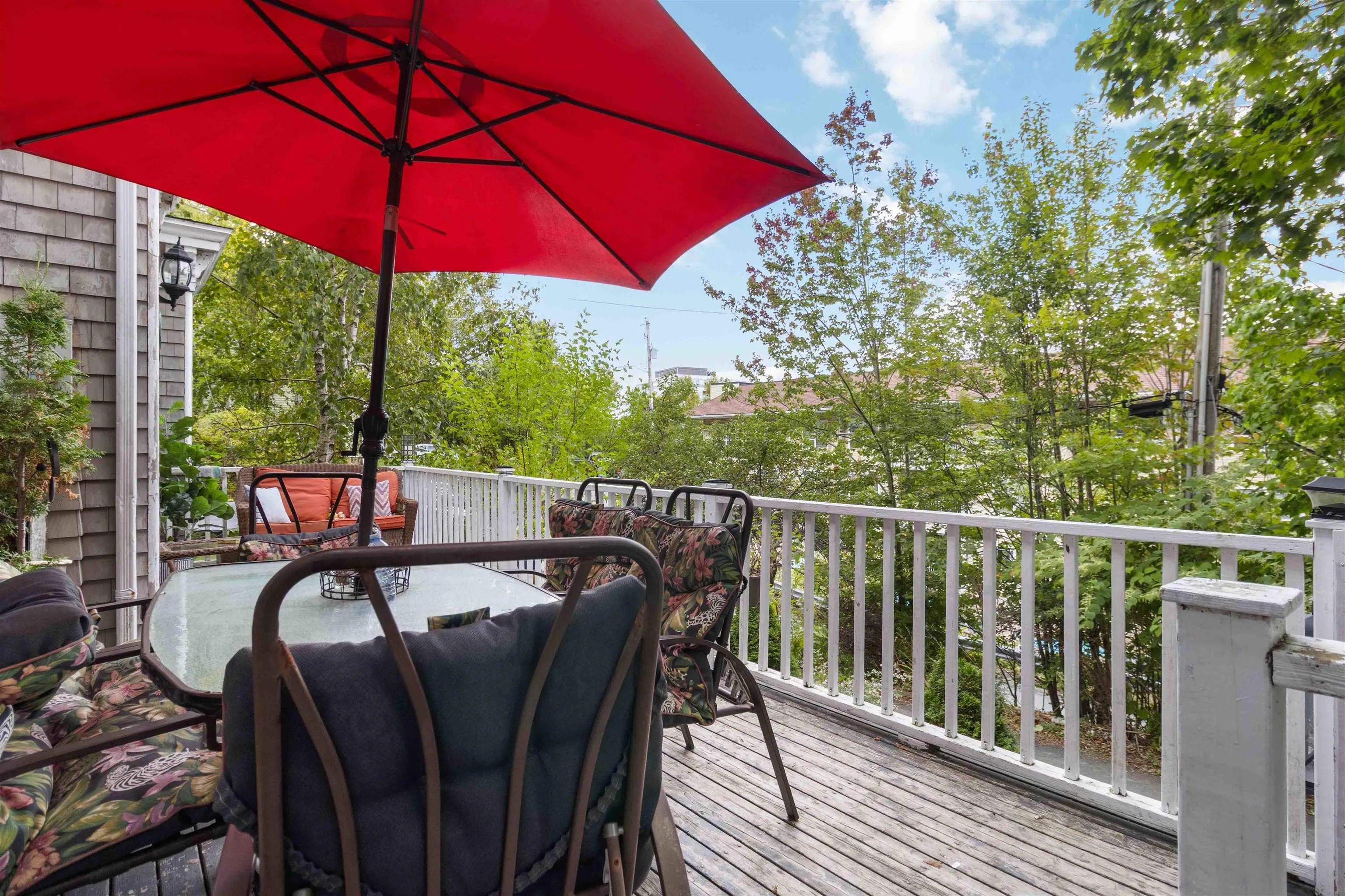 24 Northumberland Lane, Halifax, NS B3M 1R7, 6 Bedrooms Bedrooms, ,5 BathroomsBathrooms,Residential,For Sale,Northumberland,202524354