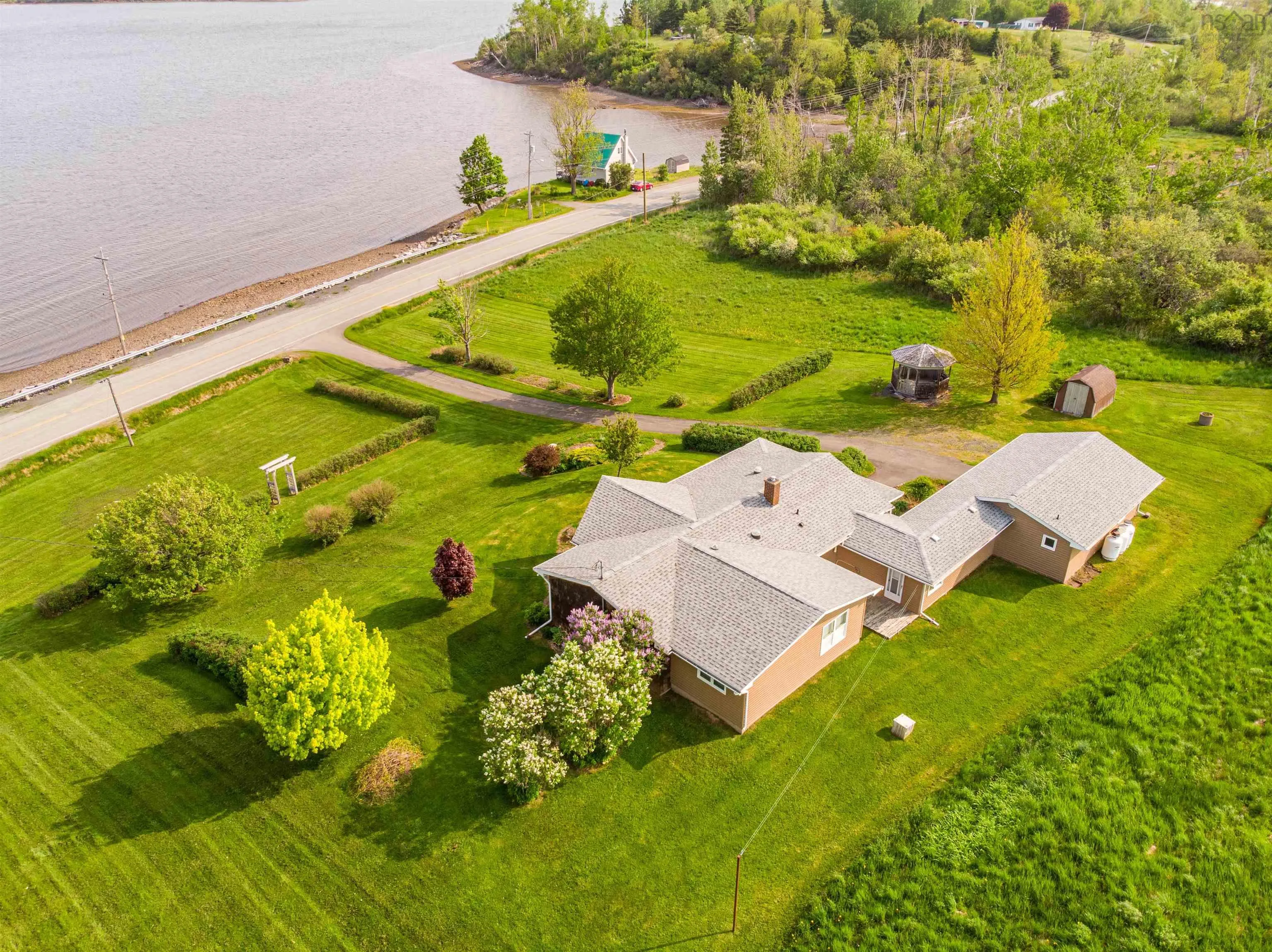 1952 Shore Road, Merigomish, NS B0K 1G0, 3 Bedrooms Bedrooms, ,3 BathroomsBathrooms,Residential,For Sale,Shore Road, Merigomish, N.S.,202513303