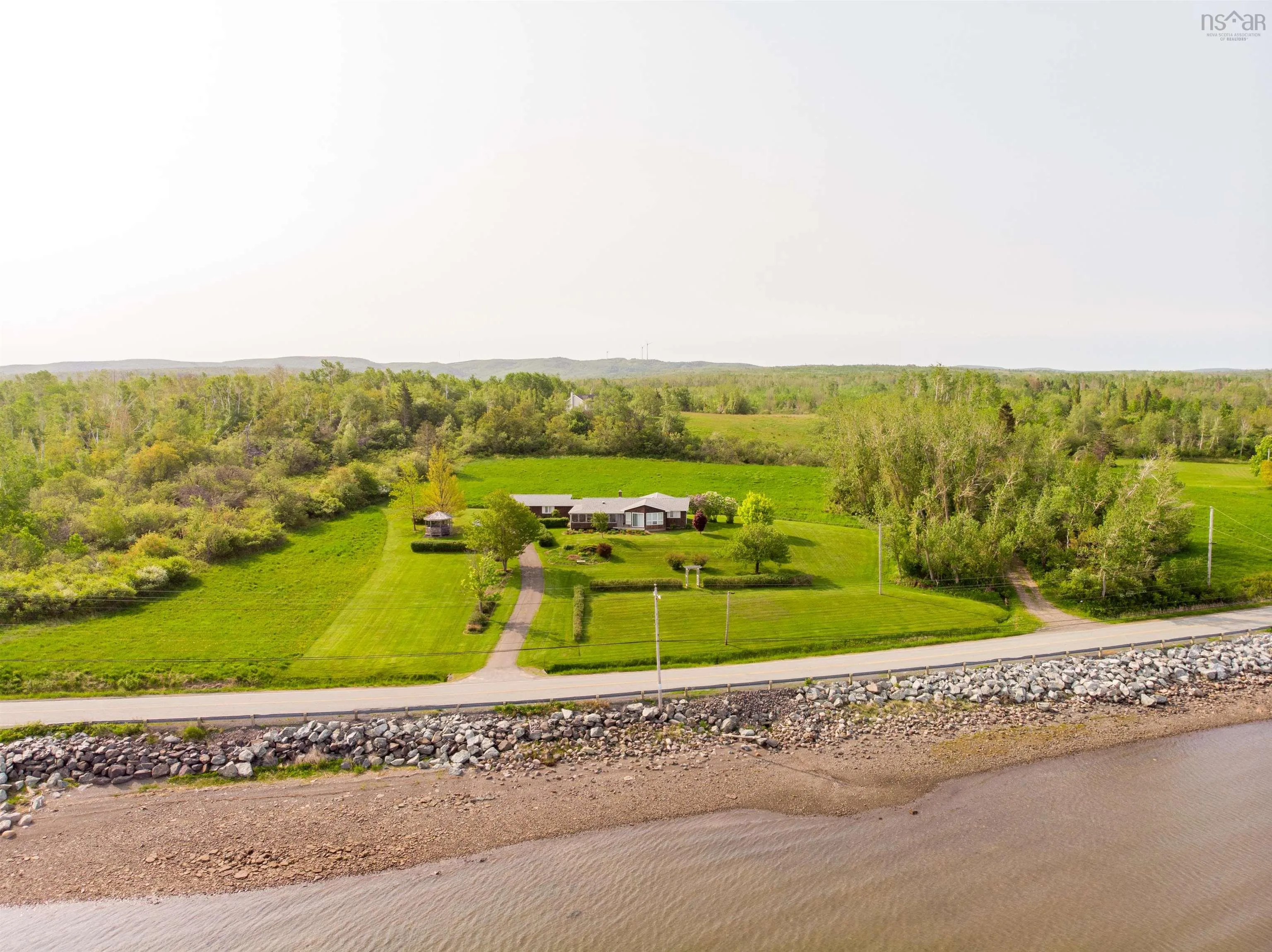 1952 Shore Road, Merigomish, NS B0K 1G0, 3 Bedrooms Bedrooms, ,3 BathroomsBathrooms,Residential,For Sale,Shore Road, Merigomish, N.S.,202513303