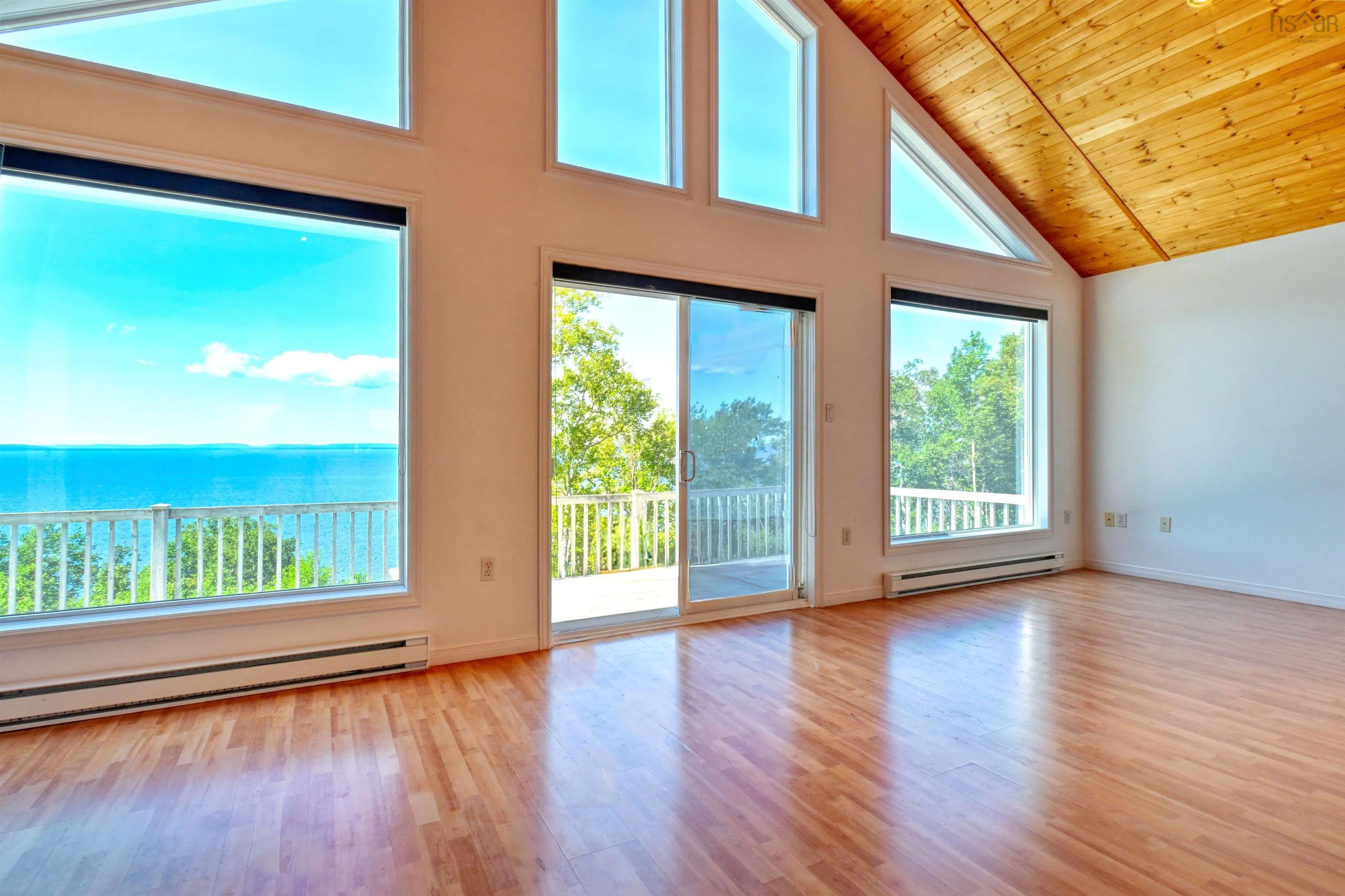 95 Lakeshore Drive W, Irish Cove, NS B0E 3B0, 3 Bedrooms Bedrooms, ,2 BathroomsBathrooms,Residential,For Sale,Lakeshore,202519838