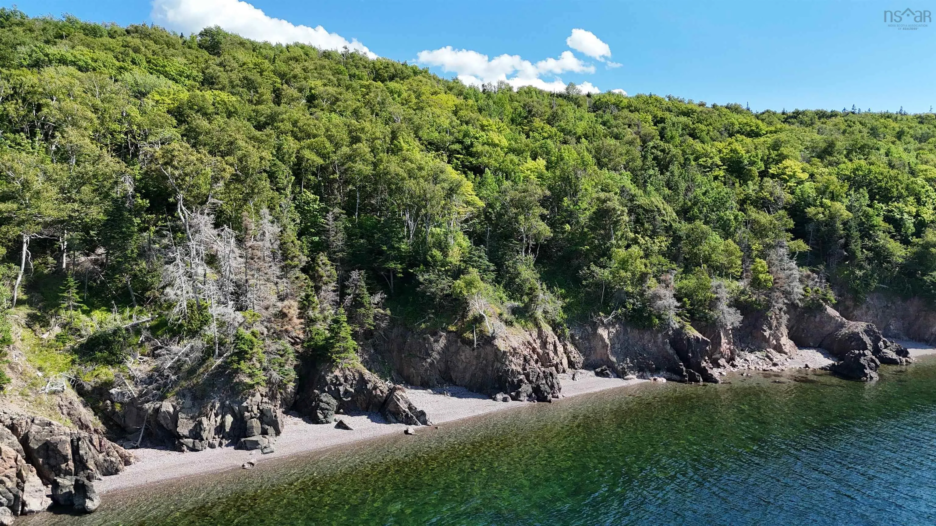 95 Lakeshore Drive W, Irish Cove, NS B0E 3B0, 3 Bedrooms Bedrooms, ,2 BathroomsBathrooms,Residential,For Sale,Lakeshore,202519838