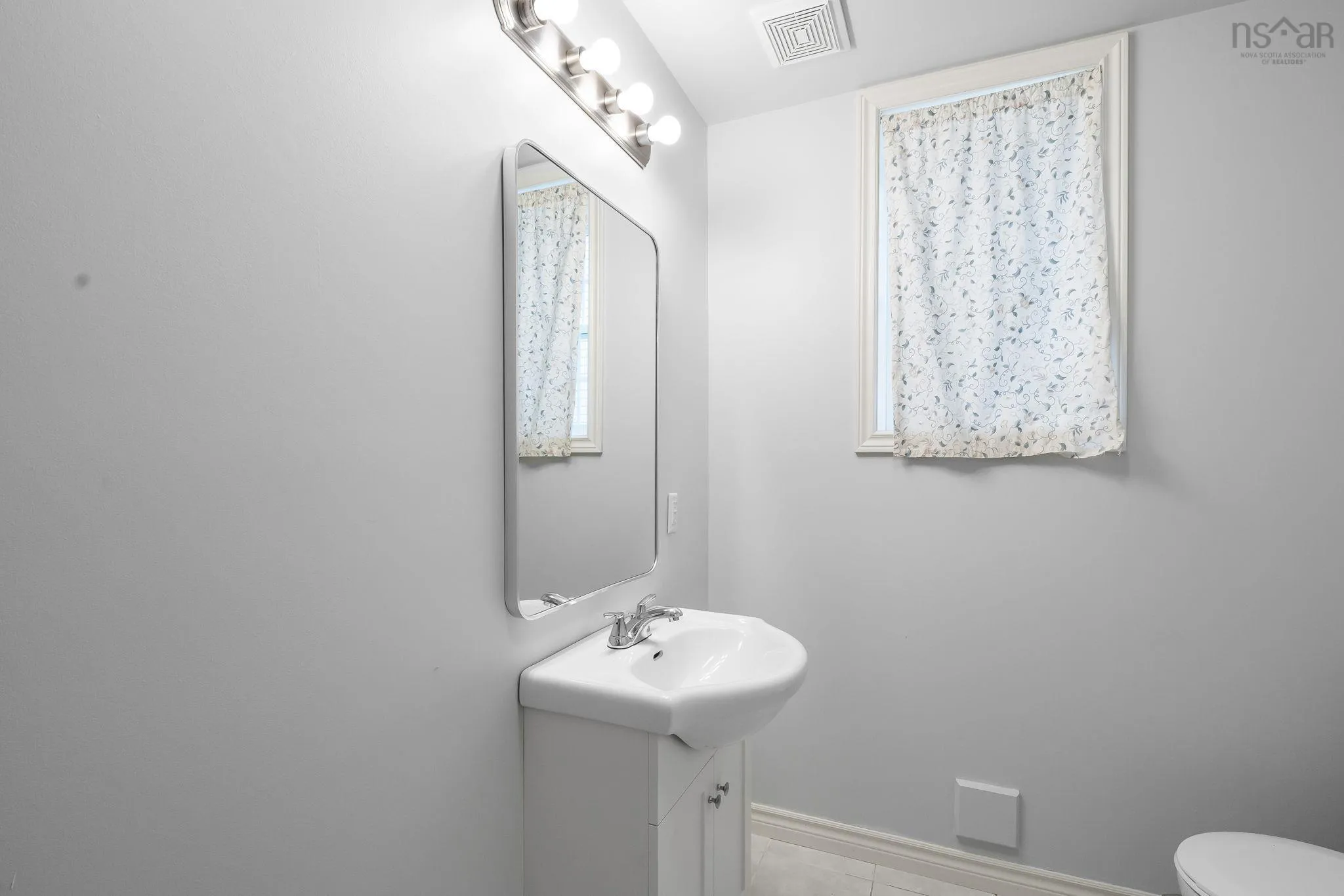 39 North Green Road, Lakeside, NS B3T 2L6, 4 Bedrooms Bedrooms, ,4 BathroomsBathrooms,Residential,For Sale,North Green,202520921