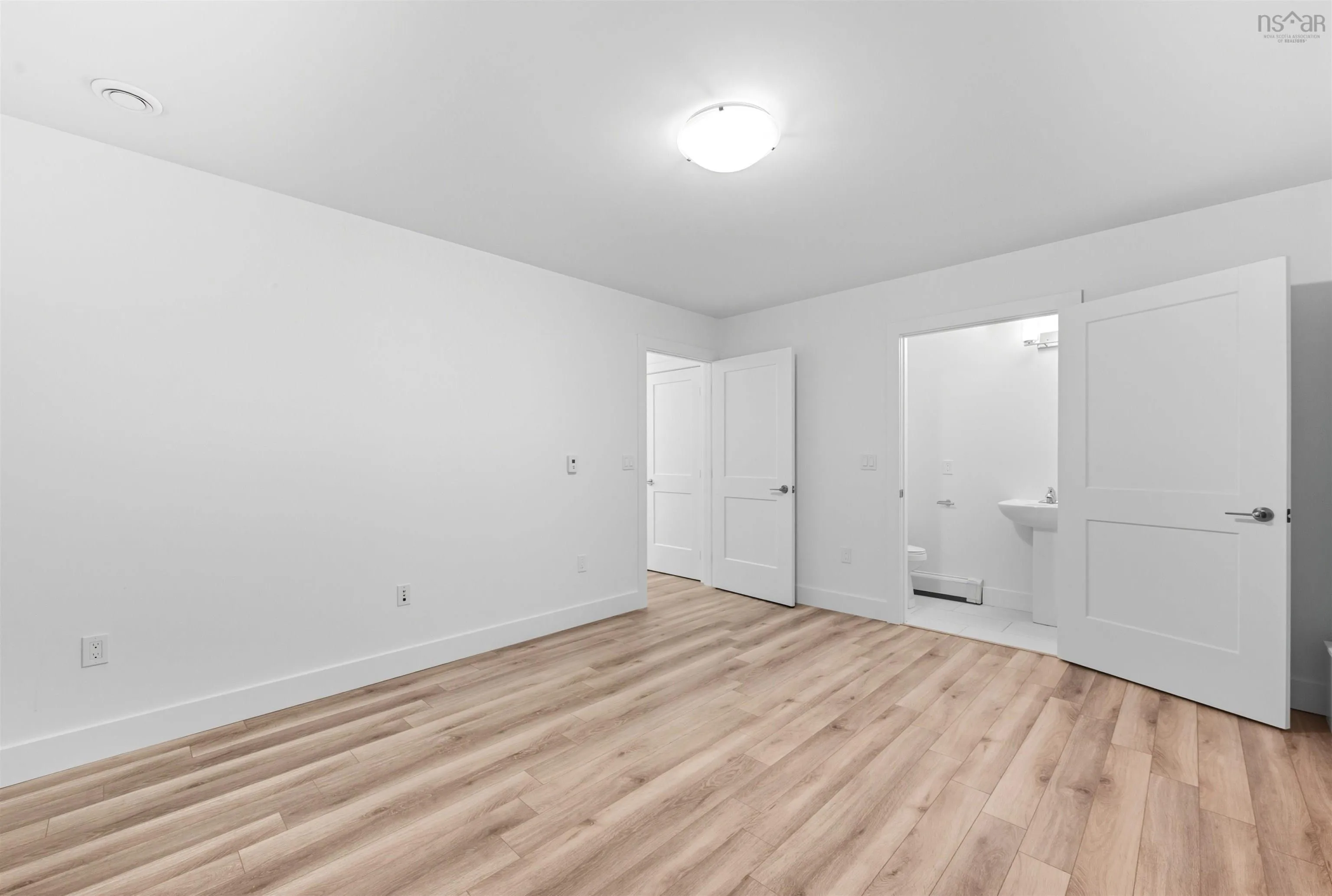 39 Nadia Drive, Dartmouth, NS B3A 0B3, 3 Bedrooms Bedrooms, ,4 BathroomsBathrooms,Residential,For Sale,Nadia,202524227