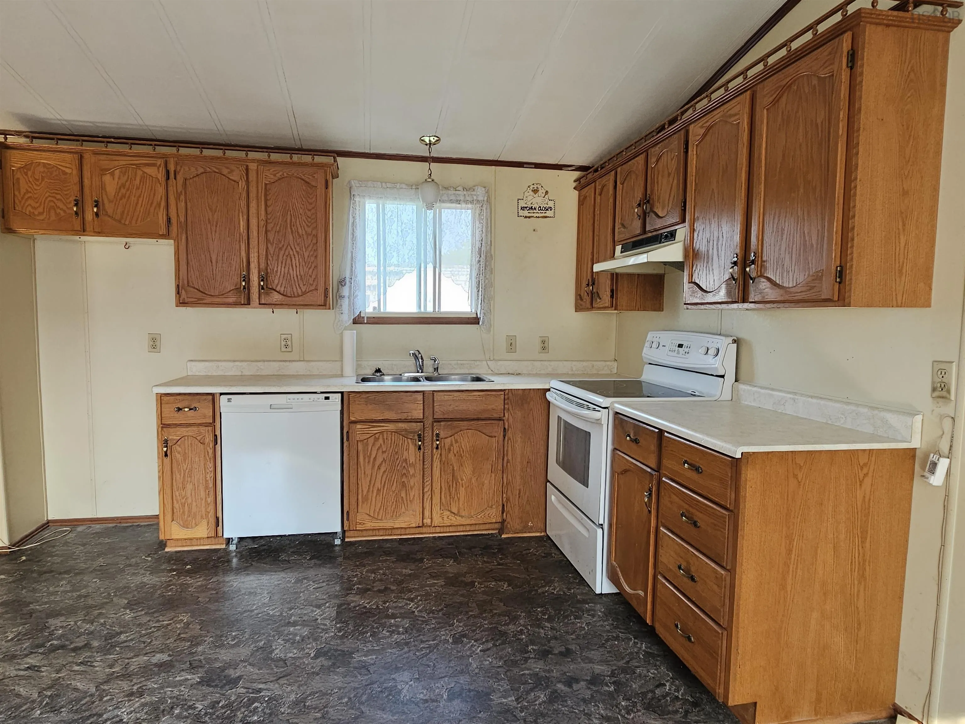 403 Kennedy Court, Lower Sackville, NS B4C 2T4, 3 Bedrooms Bedrooms, ,2 BathroomsBathrooms,Residential,For Sale,Kennedy,202519865