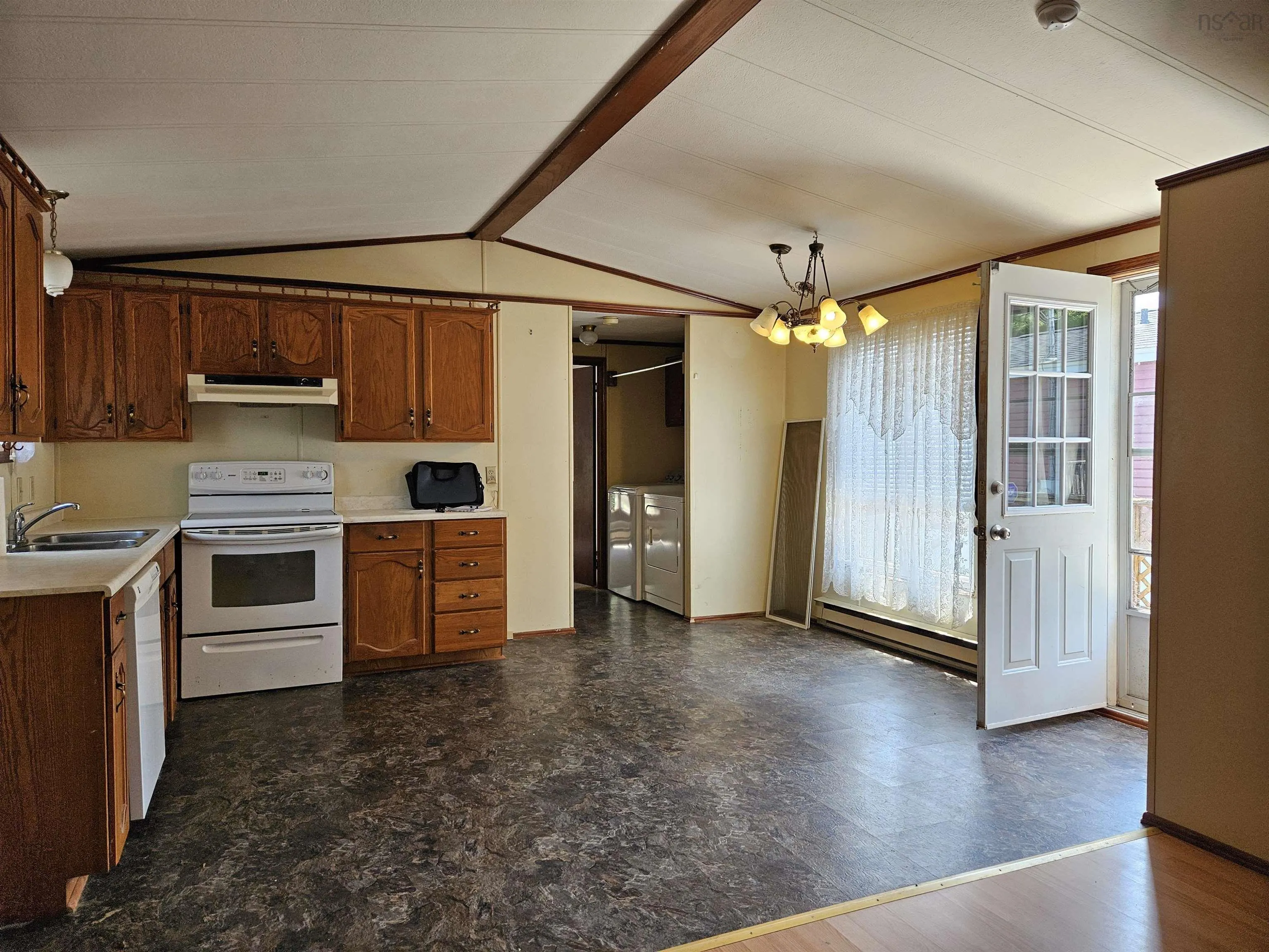 403 Kennedy Court, Lower Sackville, NS B4C 2T4, 3 Bedrooms Bedrooms, ,2 BathroomsBathrooms,Residential,For Sale,Kennedy,202519865