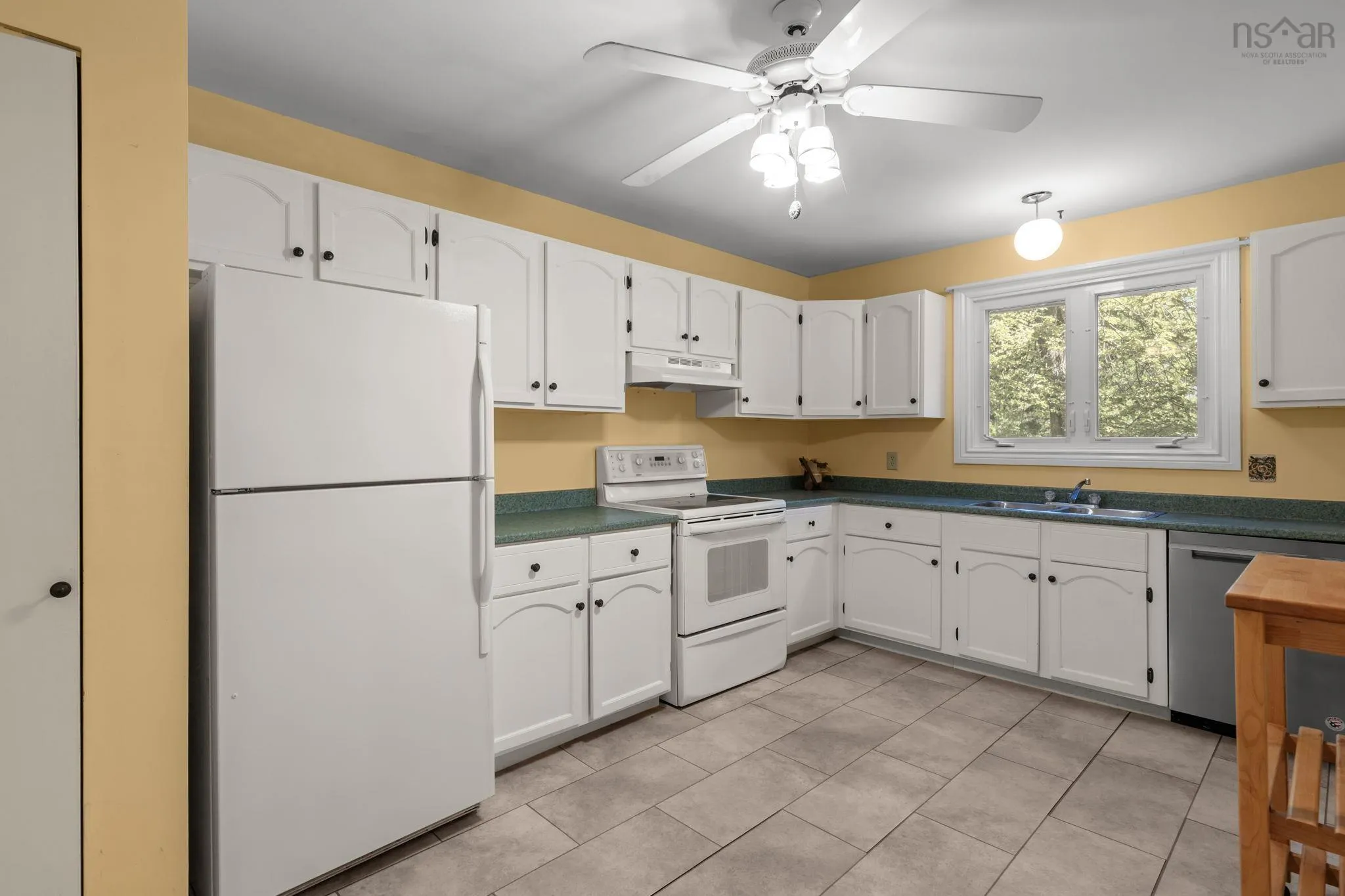 4 Covington Way, Halifax, NS B3M 3K2, 3 Bedrooms Bedrooms, ,3 BathroomsBathrooms,Residential,For Sale,Covington,202518567