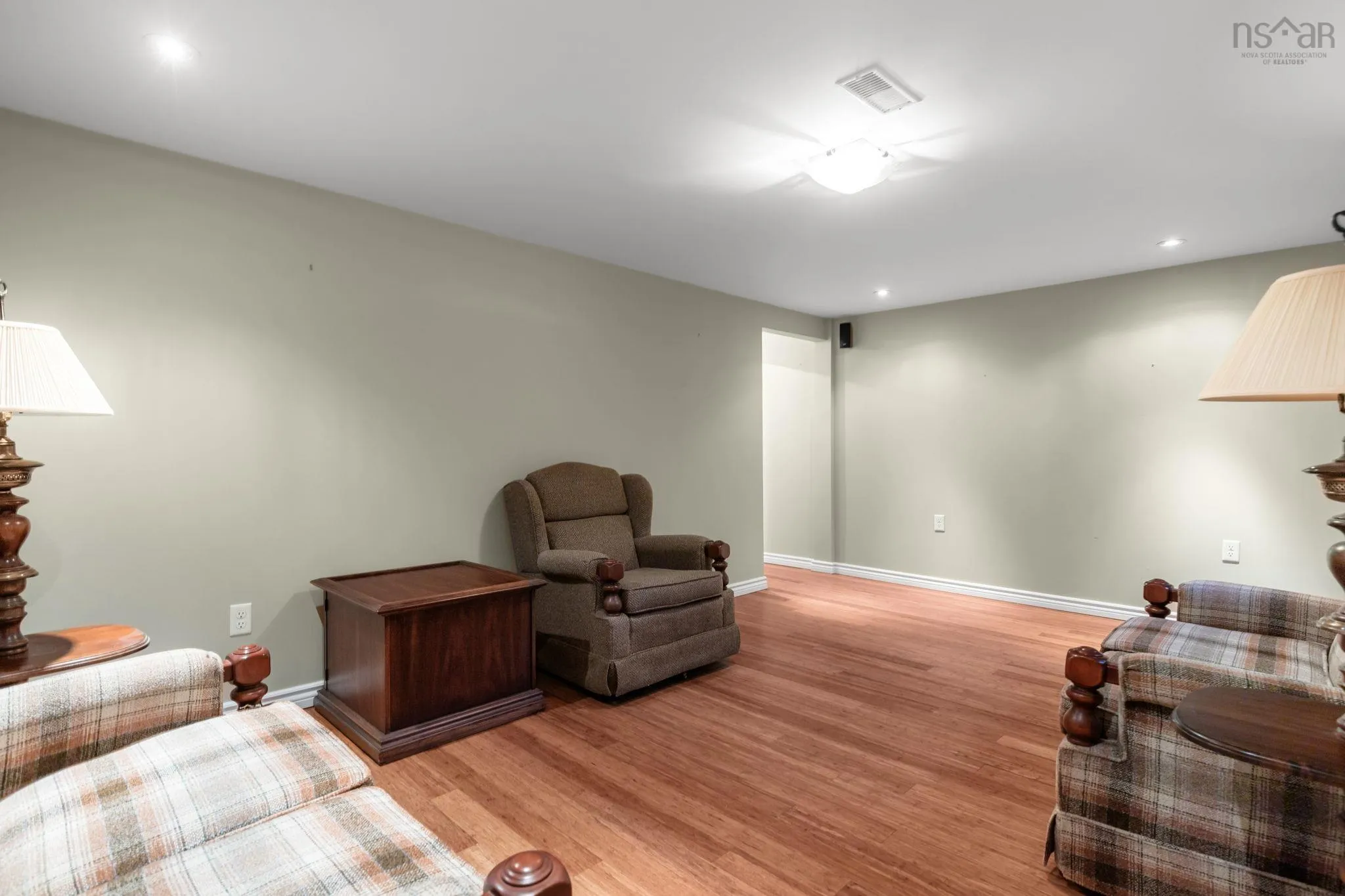 4 Covington Way, Halifax, NS B3M 3K2, 3 Bedrooms Bedrooms, ,3 BathroomsBathrooms,Residential,For Sale,Covington,202518567