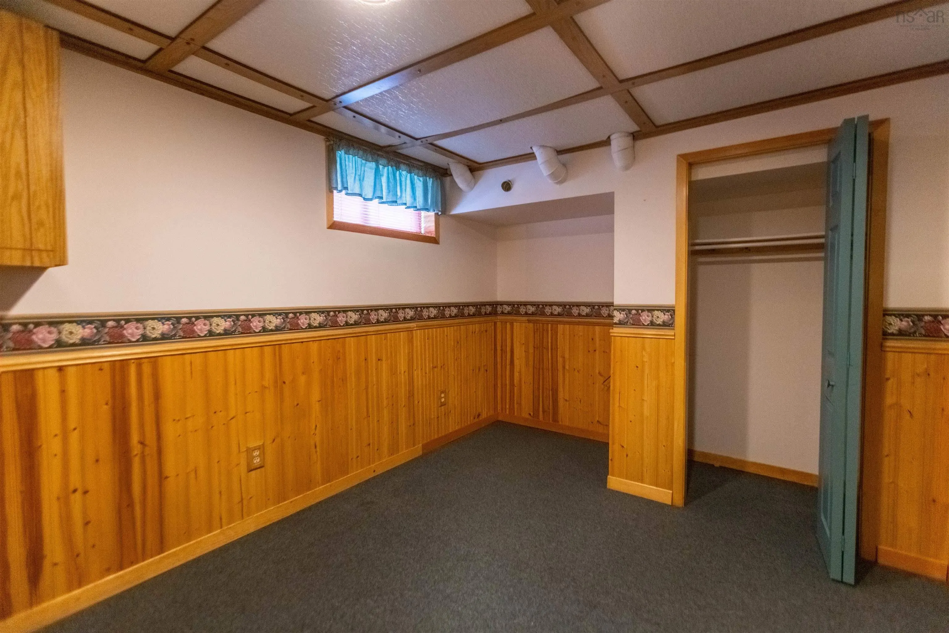 46 Cornwall Street, Amherst, NS B4H 2L4, 4 Bedrooms Bedrooms, ,2 BathroomsBathrooms,Residential,For Sale,Cornwall,202520818