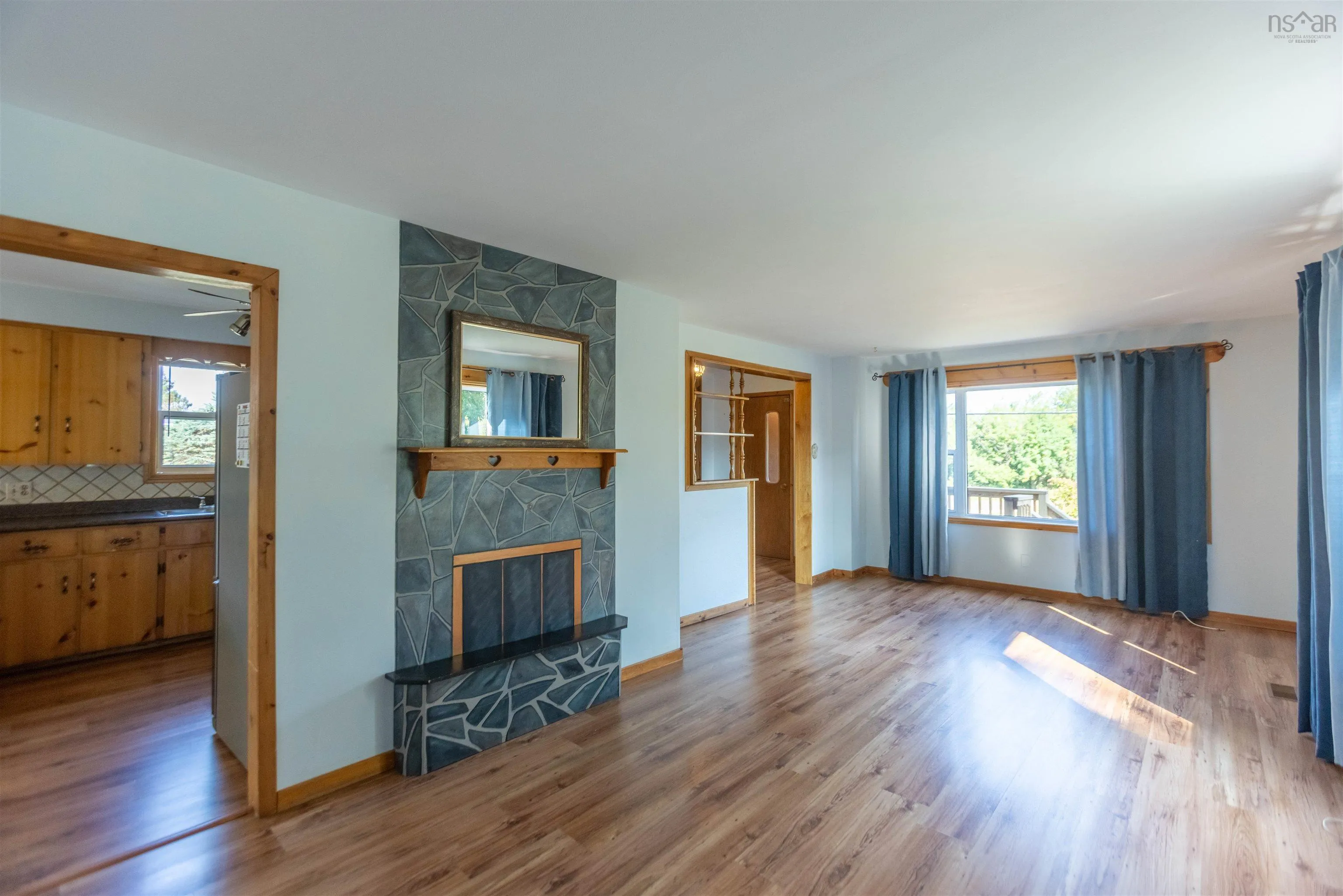 46 Cornwall Street, Amherst, NS B4H 2L4, 4 Bedrooms Bedrooms, ,2 BathroomsBathrooms,Residential,For Sale,Cornwall,202520818