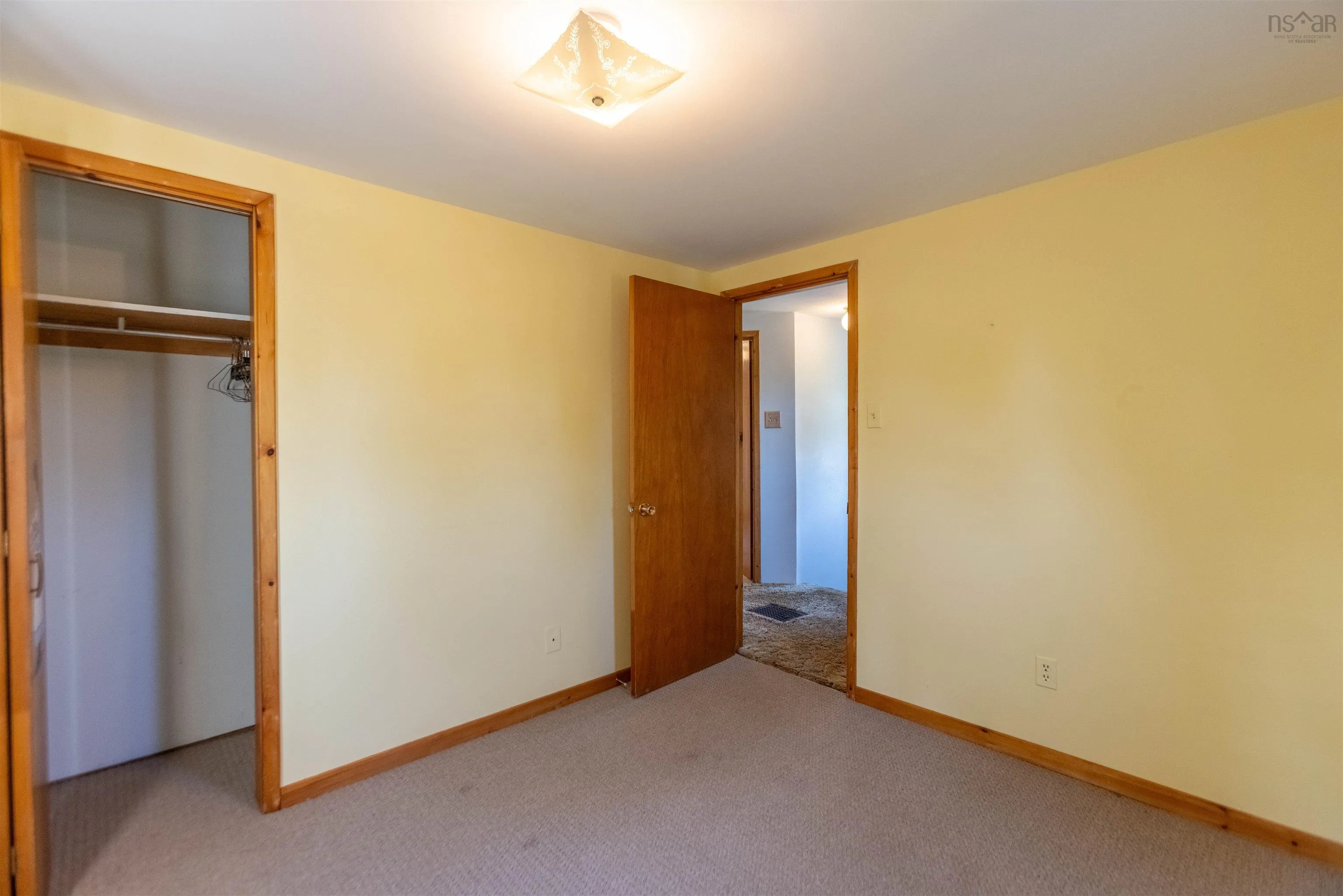 46 Cornwall Street, Amherst, NS B4H 2L4, 4 Bedrooms Bedrooms, ,2 BathroomsBathrooms,Residential,For Sale,Cornwall,202520818