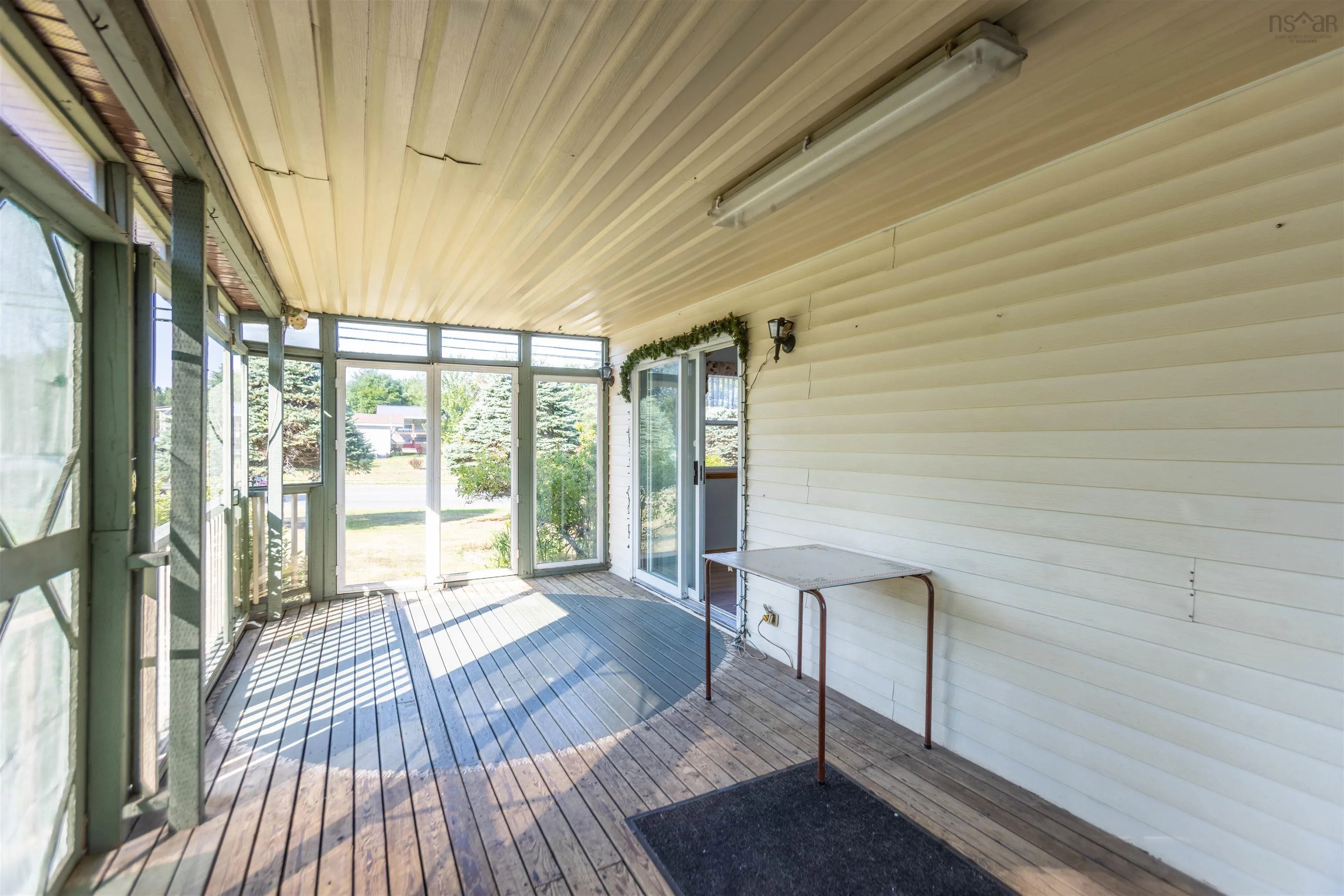 46 Cornwall Street, Amherst, NS B4H 2L4, 4 Bedrooms Bedrooms, ,2 BathroomsBathrooms,Residential,For Sale,Cornwall,202520818