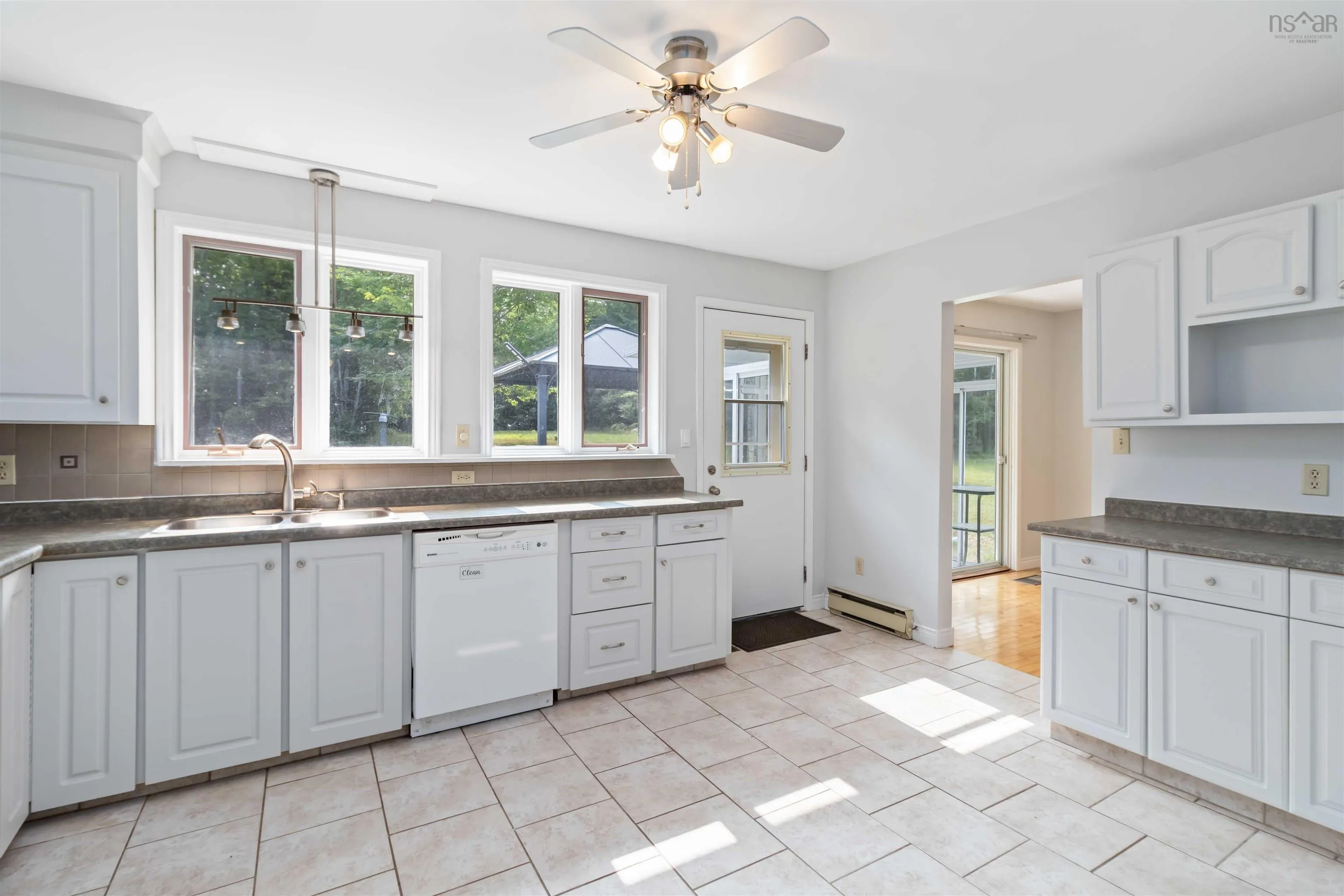 1097 Bog Road, Falmouth, NS B0P 1P0, 4 Bedrooms Bedrooms, ,3 BathroomsBathrooms,Residential,For Sale,Bog,202520398