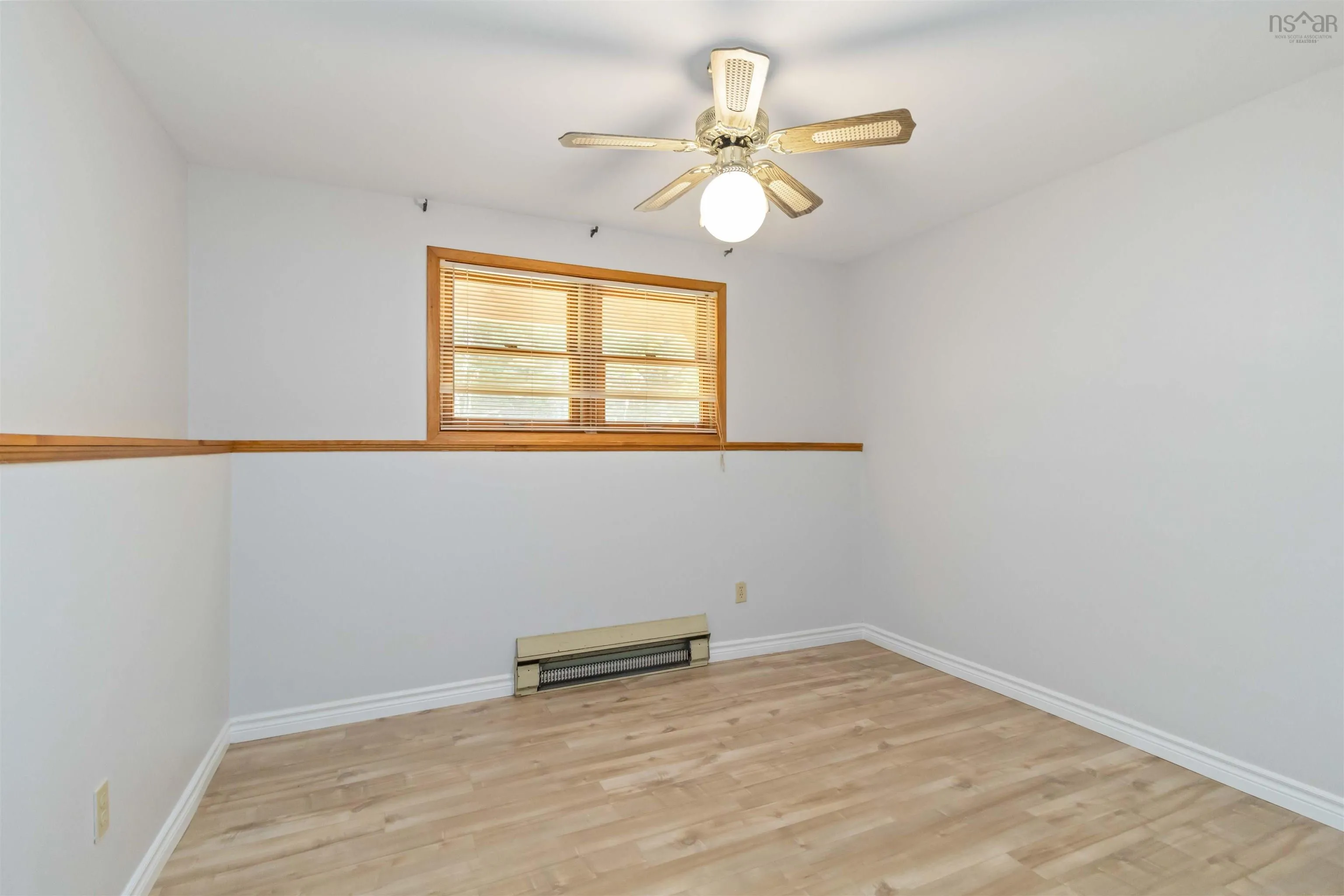 1097 Bog Road, Falmouth, NS B0P 1P0, 4 Bedrooms Bedrooms, ,3 BathroomsBathrooms,Residential,For Sale,Bog,202520398