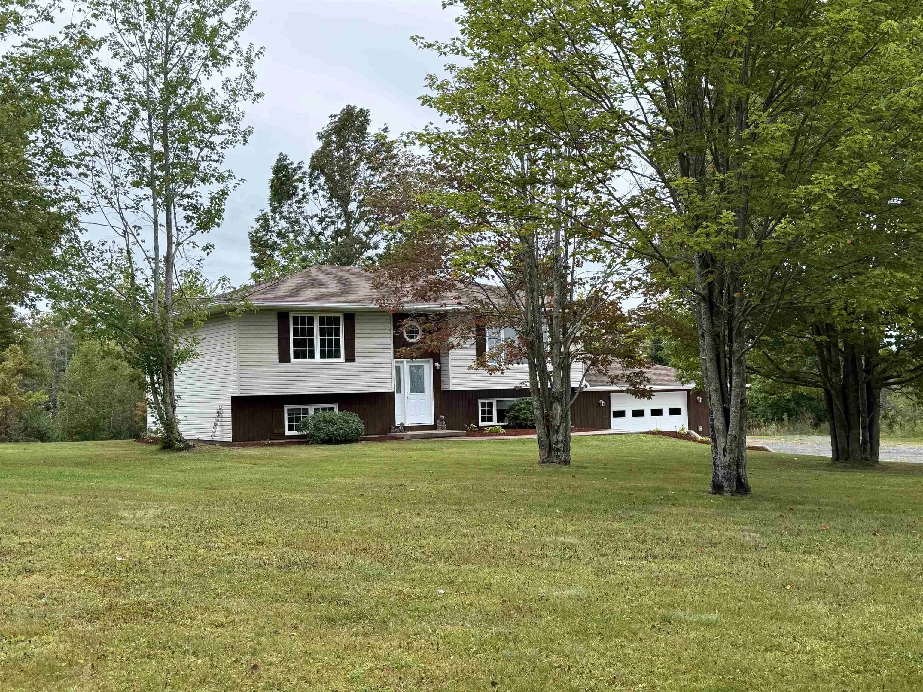 529 Frasers Mountain Branch Road, Woodburn, NS B2H 5C4, 4 Bedrooms Bedrooms, ,2 BathroomsBathrooms,Residential,For Sale,Frasers Mountain Branch,202523385
