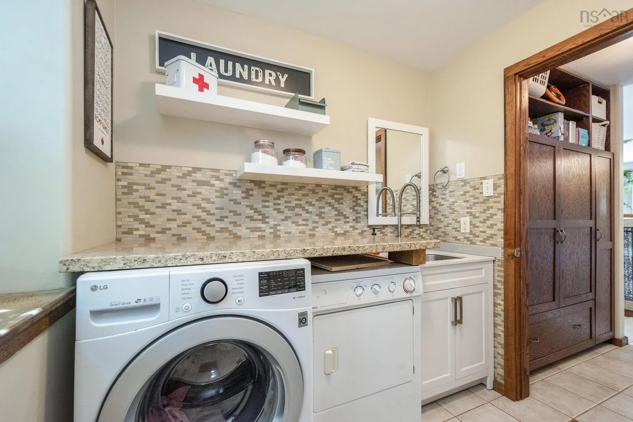 3010 Brooklyn Street, Dempseys Corner, NS B0P 1C0, 4 Bedrooms Bedrooms, ,3 BathroomsBathrooms,Residential,For Sale,Brooklyn,202519134