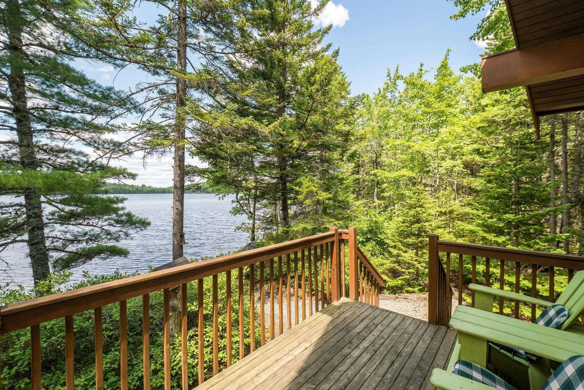 400 Lakefront Drive, Chelsea, NS B4V 7M9, 2 Bedrooms Bedrooms, ,1 BathroomBathrooms,Residential,For Sale,Lakefront,202519619