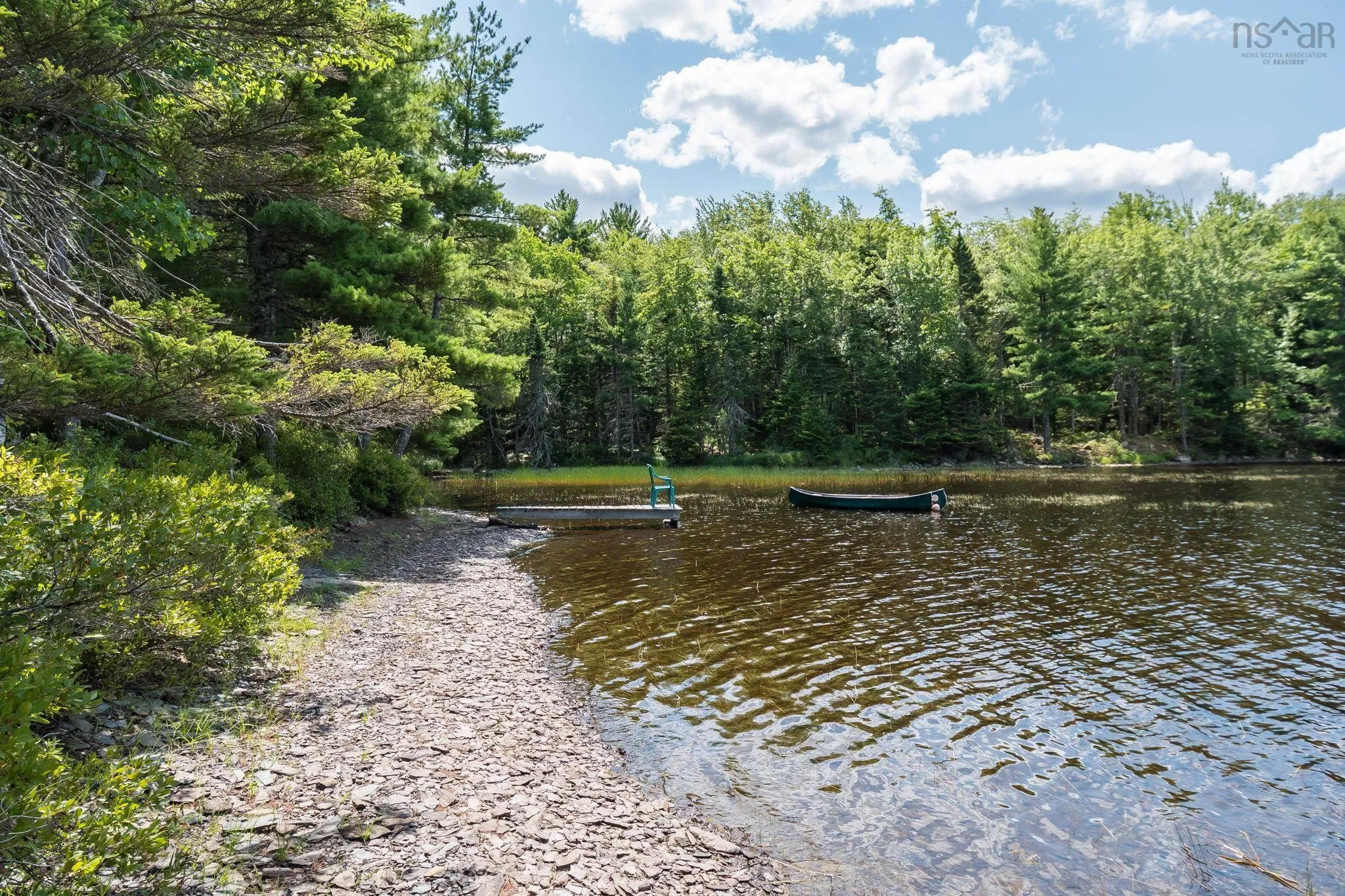 400 Lakefront Drive, Chelsea, NS B4V 7M9, 2 Bedrooms Bedrooms, ,1 BathroomBathrooms,Residential,For Sale,Lakefront,202519619