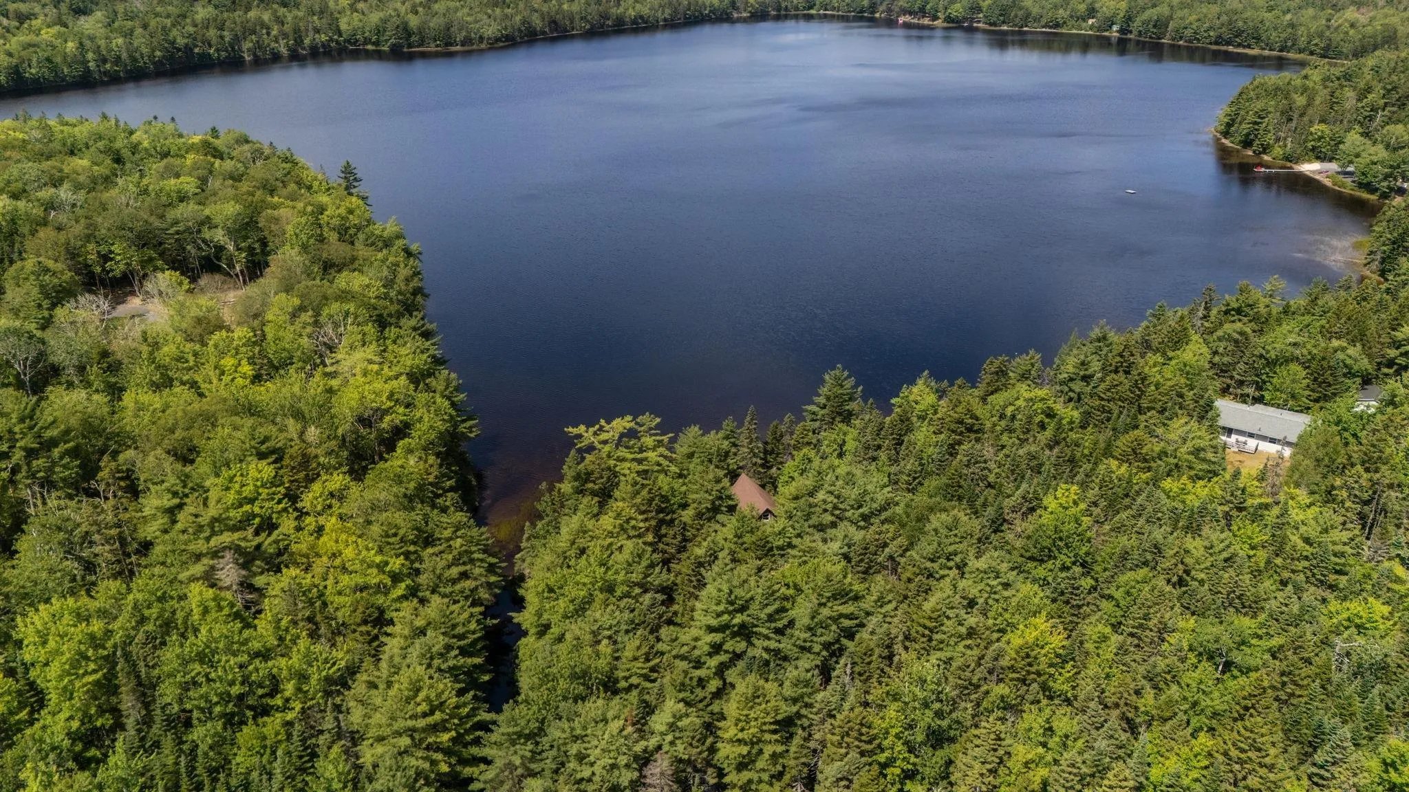 400 Lakefront Drive, Chelsea, NS B4V 7M9, 2 Bedrooms Bedrooms, ,1 BathroomBathrooms,Residential,For Sale,Lakefront,202519619
