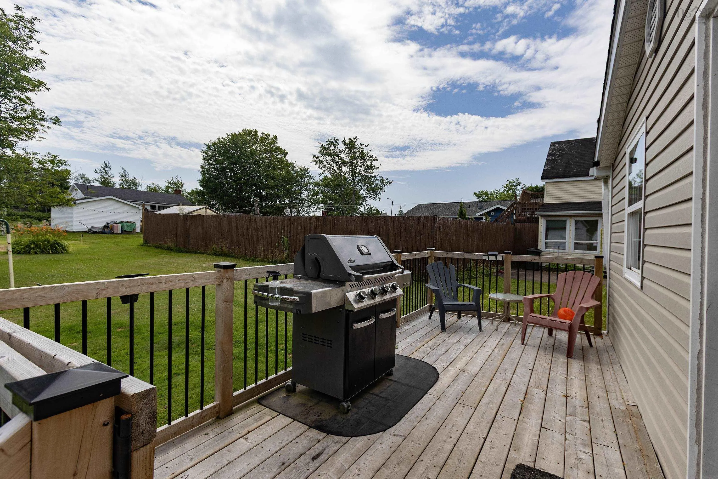 40 Park Street, Amherst, NS B4H 2R5, 3 Bedrooms Bedrooms, ,1 BathroomBathrooms,Residential,For Sale,Park Street,202518875