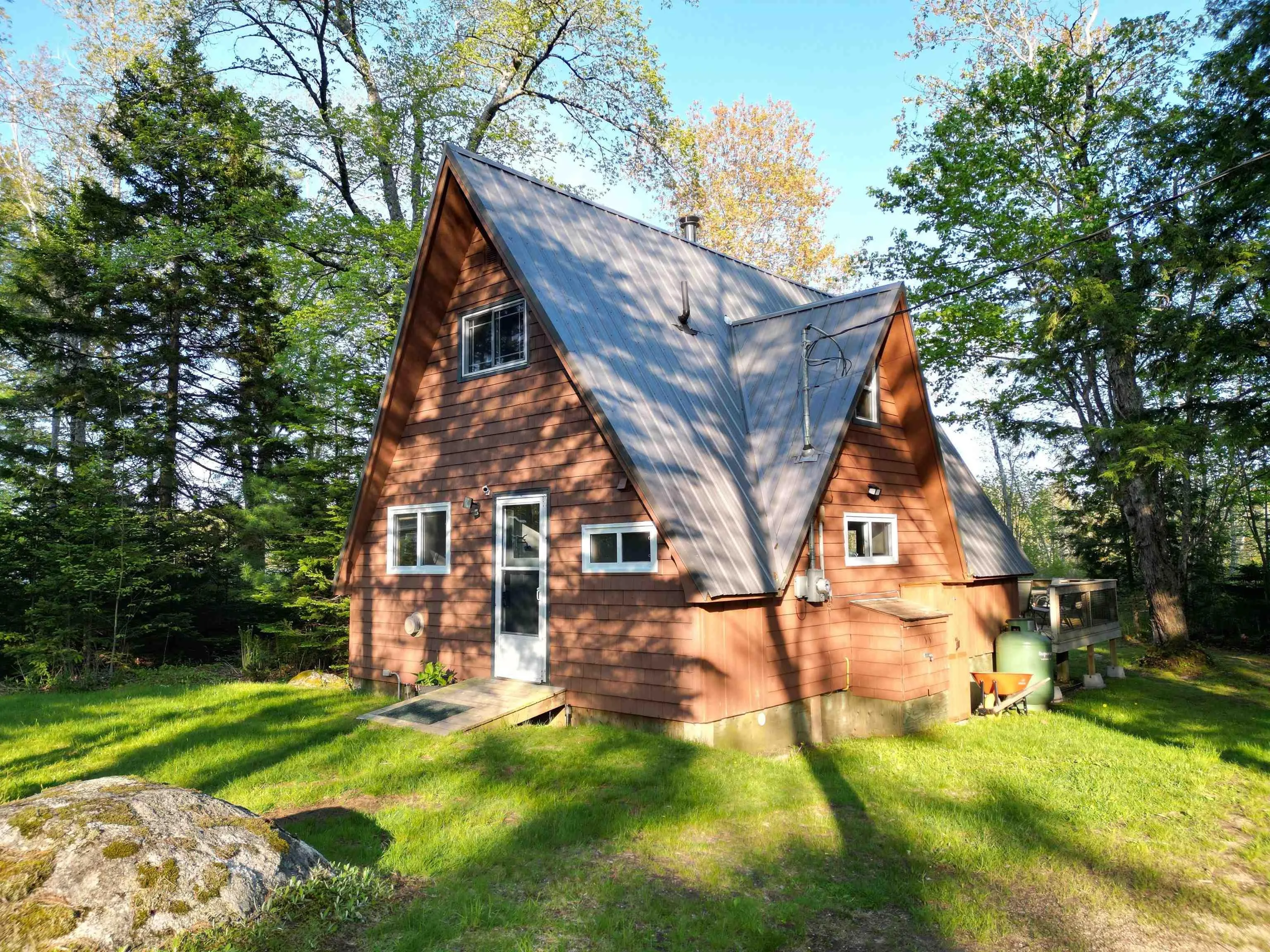 110 East Lake Road, New Albany, NS B0S 1P0, 2 Bedrooms Bedrooms, ,1 BathroomBathrooms,Residential,For Sale,East Lake Road,202522953